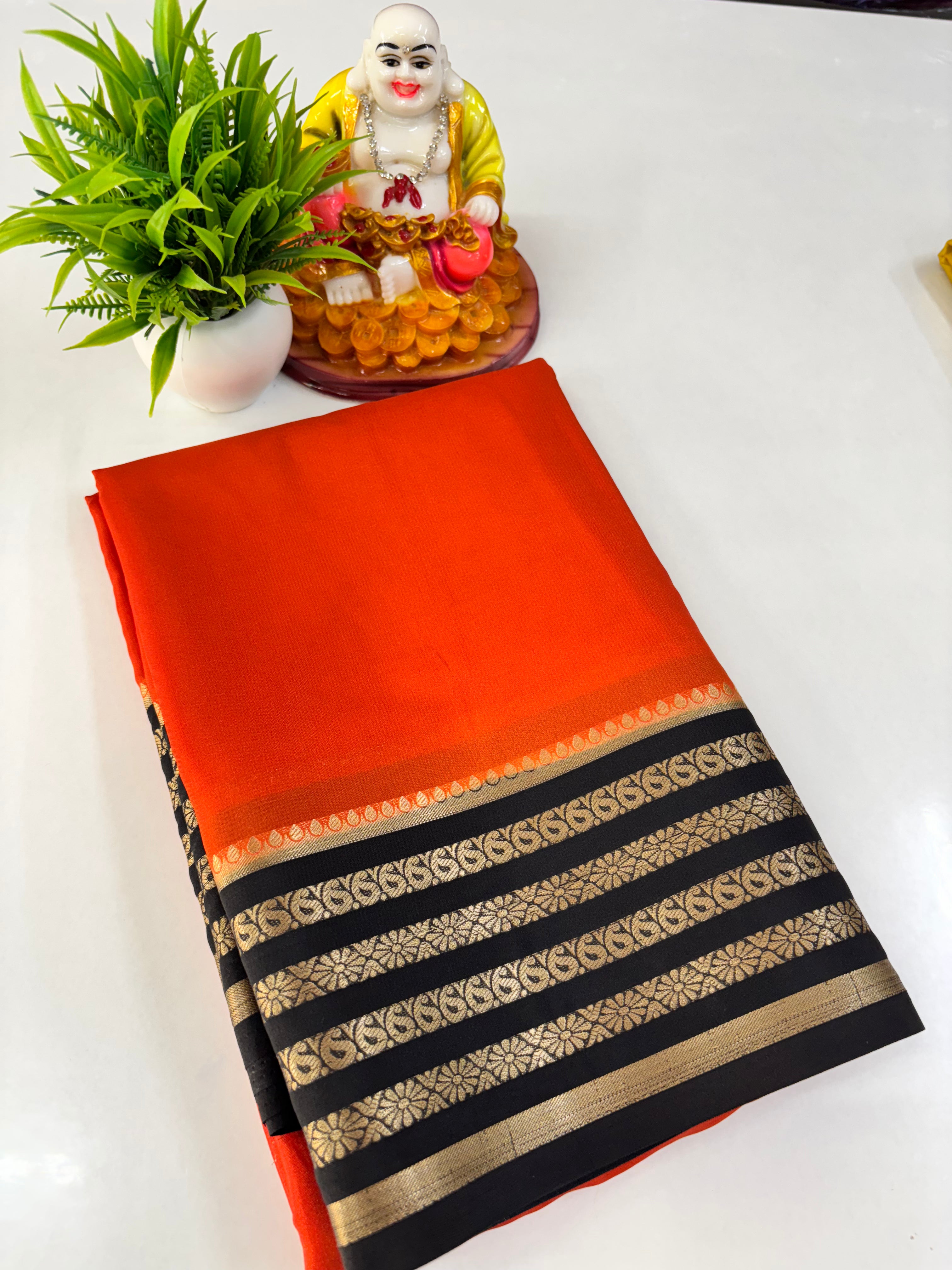 Semi Crepe Saree with Small Mango Border and Beautiful Contrast Colors