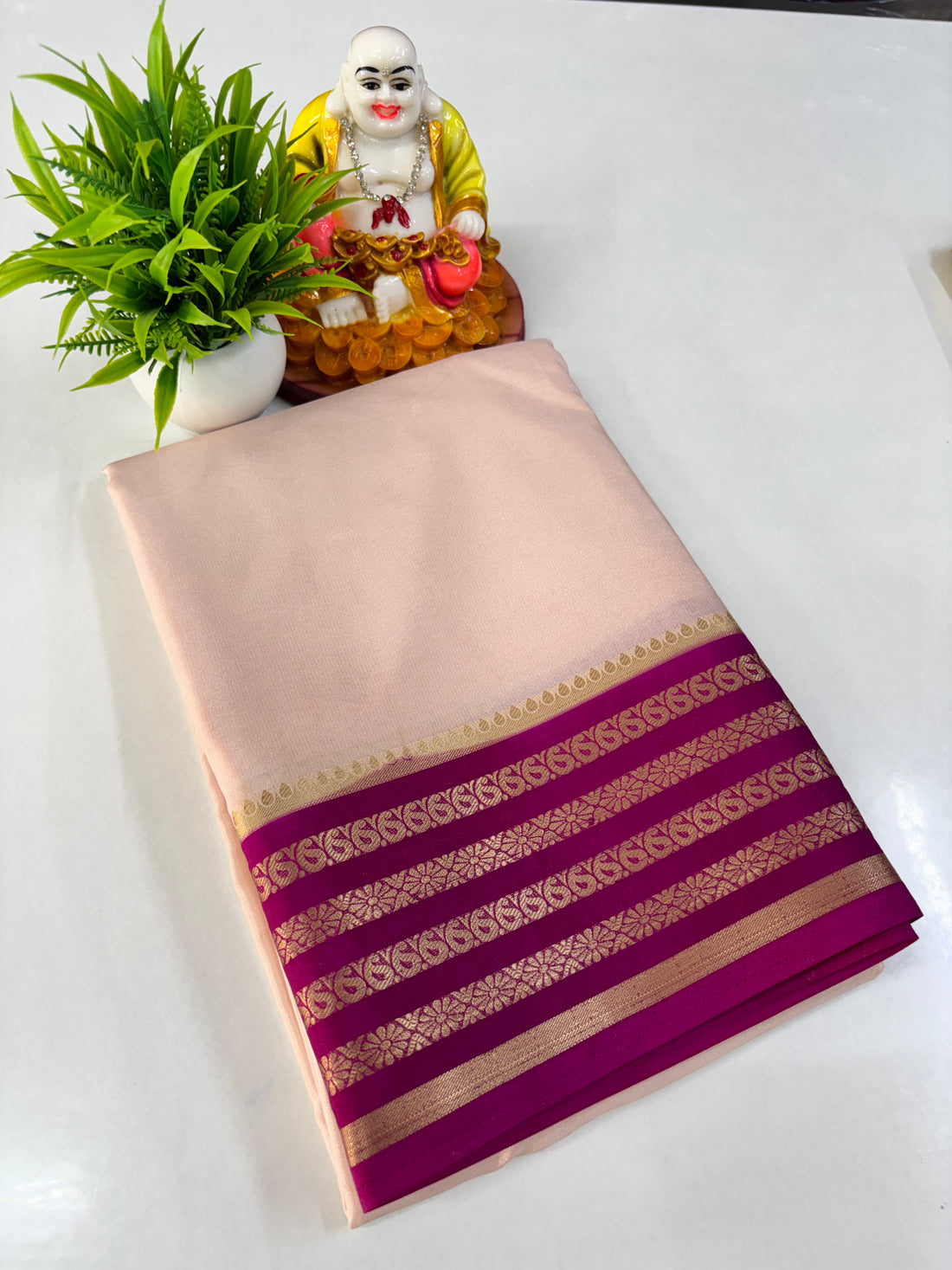 Semi Crepe Saree with Small Mango Border and Beautiful Contrast Colors
