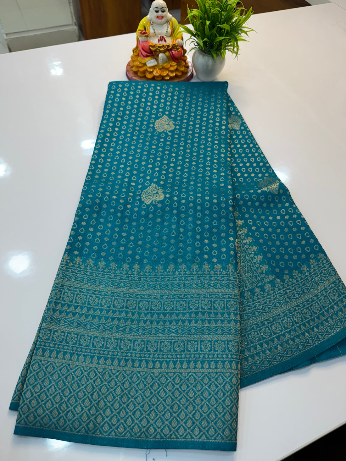 Premium Georgette Saree with Peacock Buttas and Rich Pallu