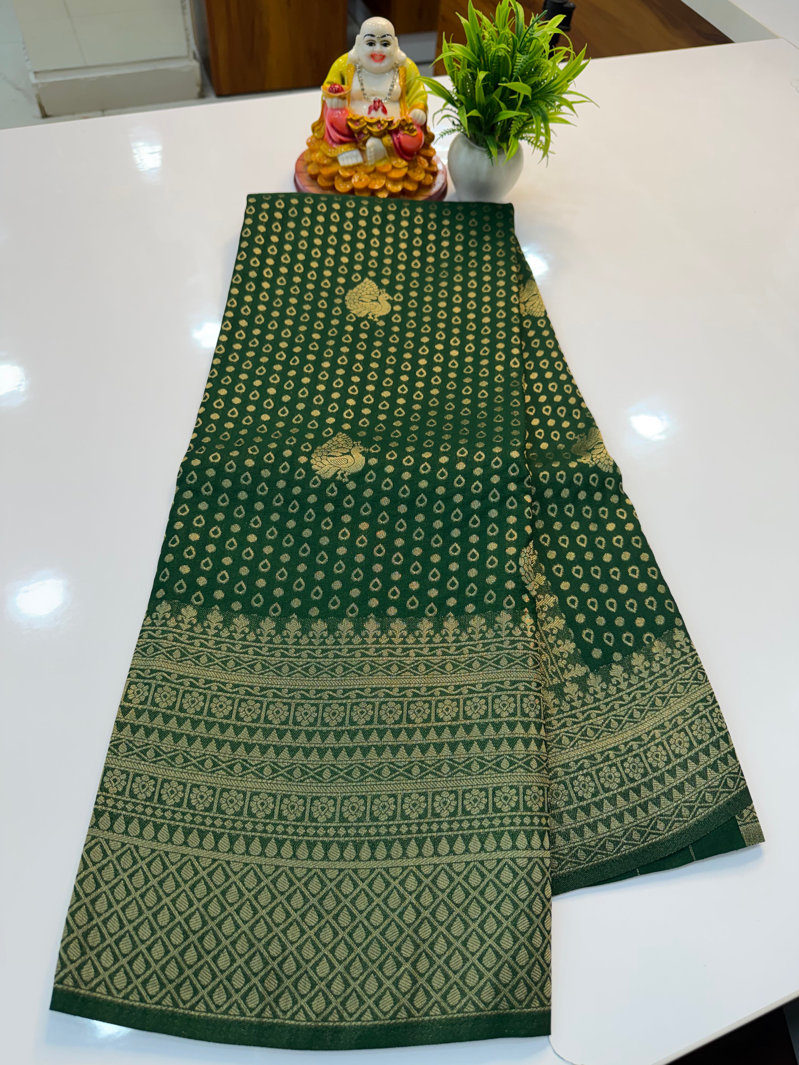 Premium Georgette Saree with Peacock Buttas and Rich Pallu