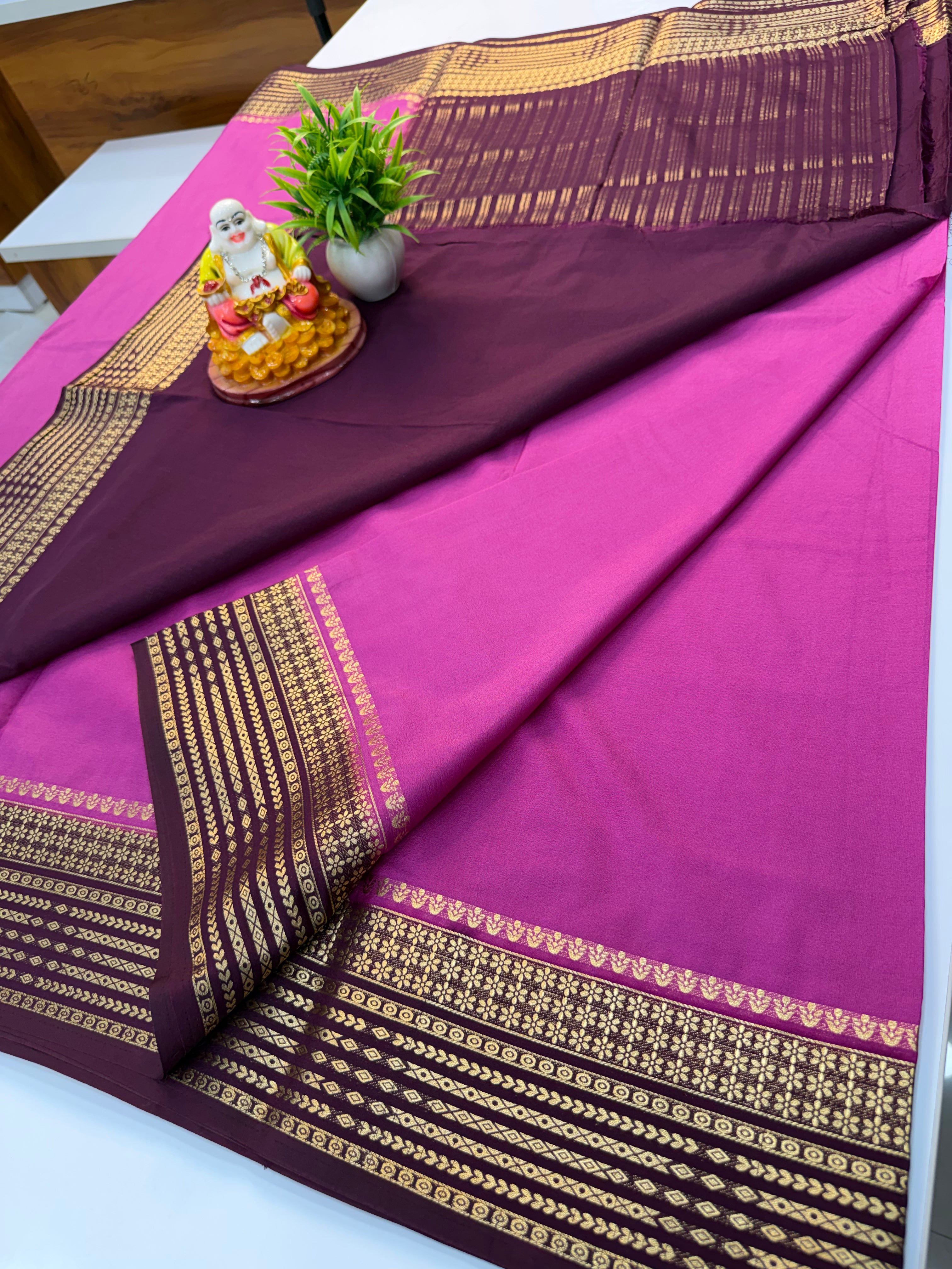 Mysore Crepe Silk Saree with Contrast Border – Elegant & Timeless  Product Description: