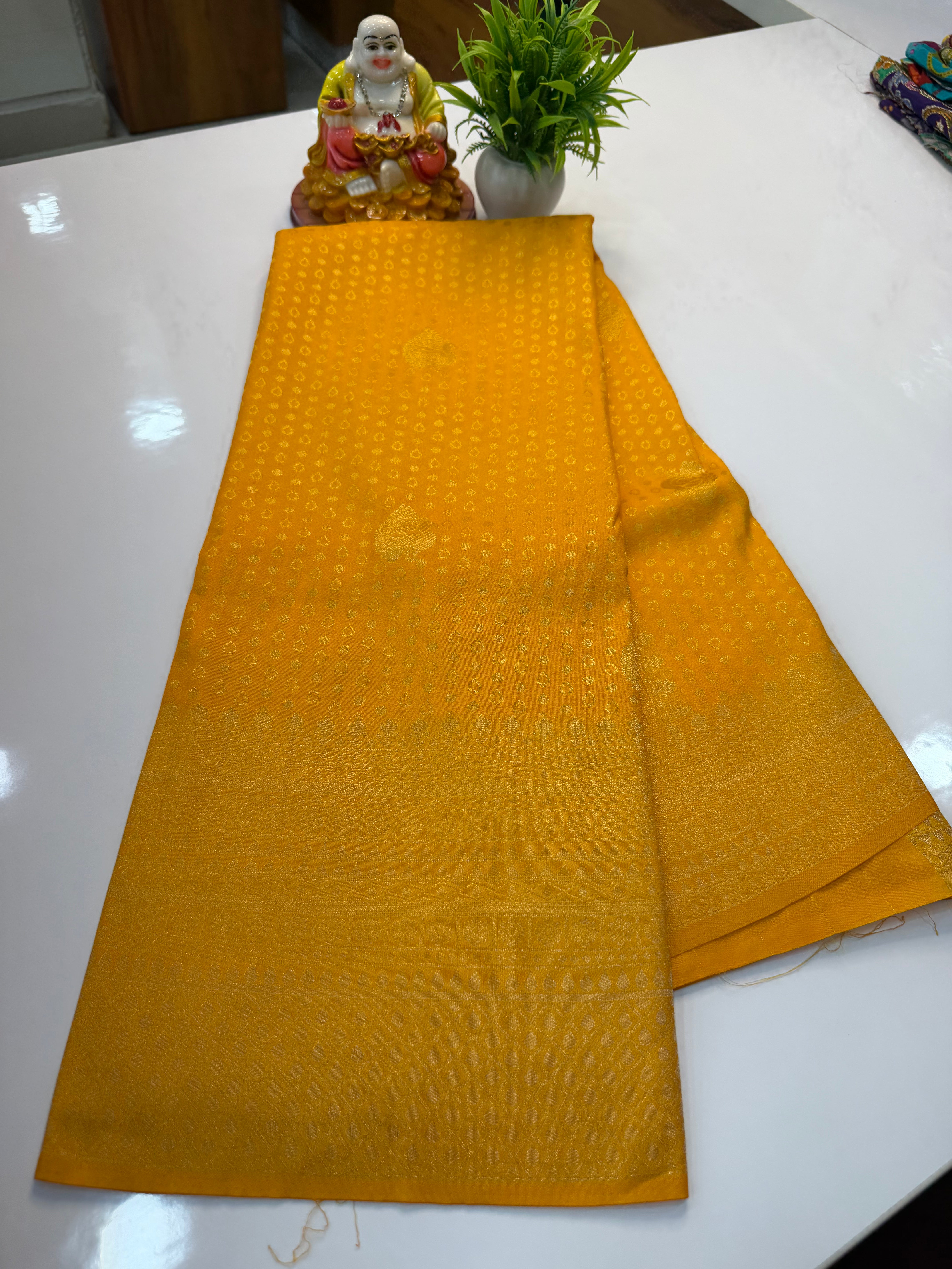 Premium Georgette Saree with Peacock Buttas and Rich Pallu