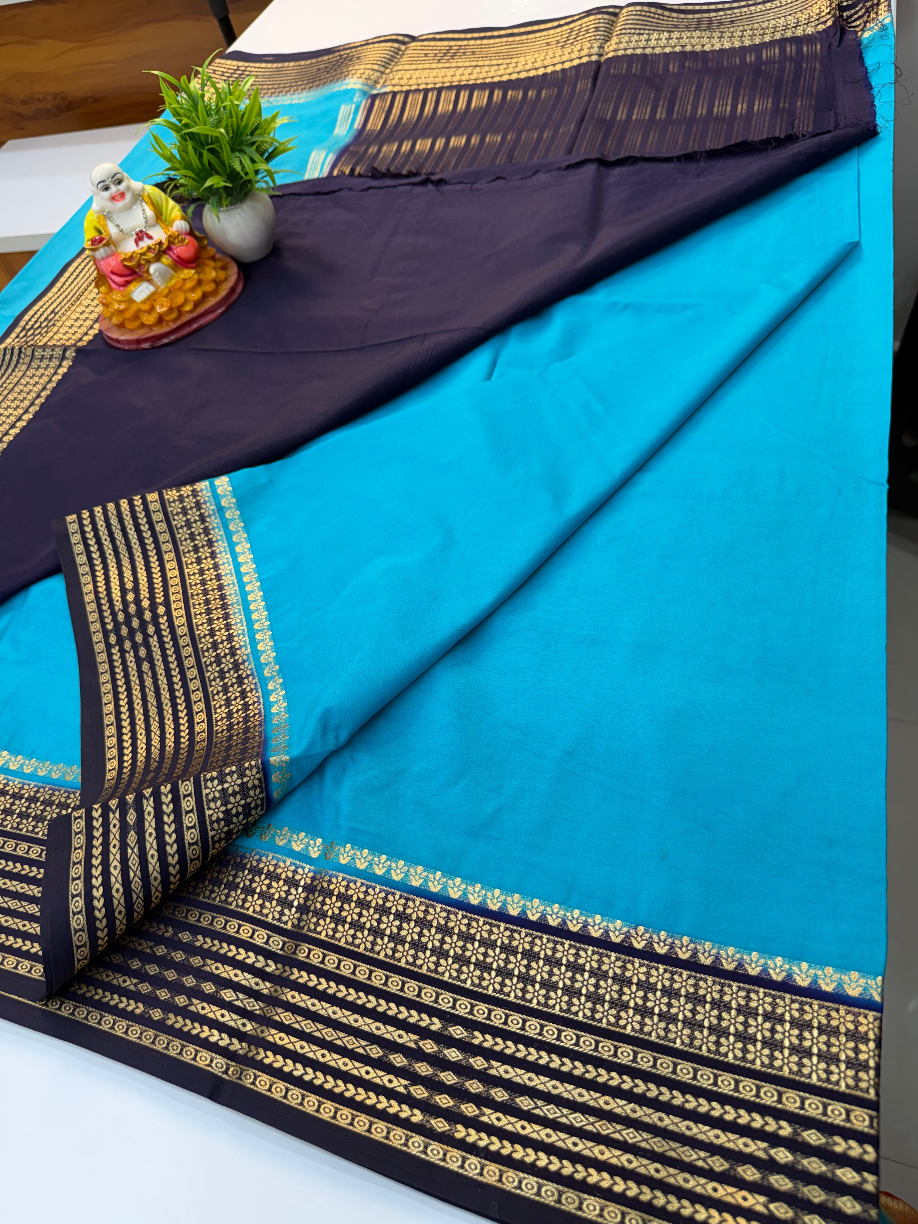 Mysore Crepe Silk Saree with Contrast Border – Elegant & Timeless  Product Description: