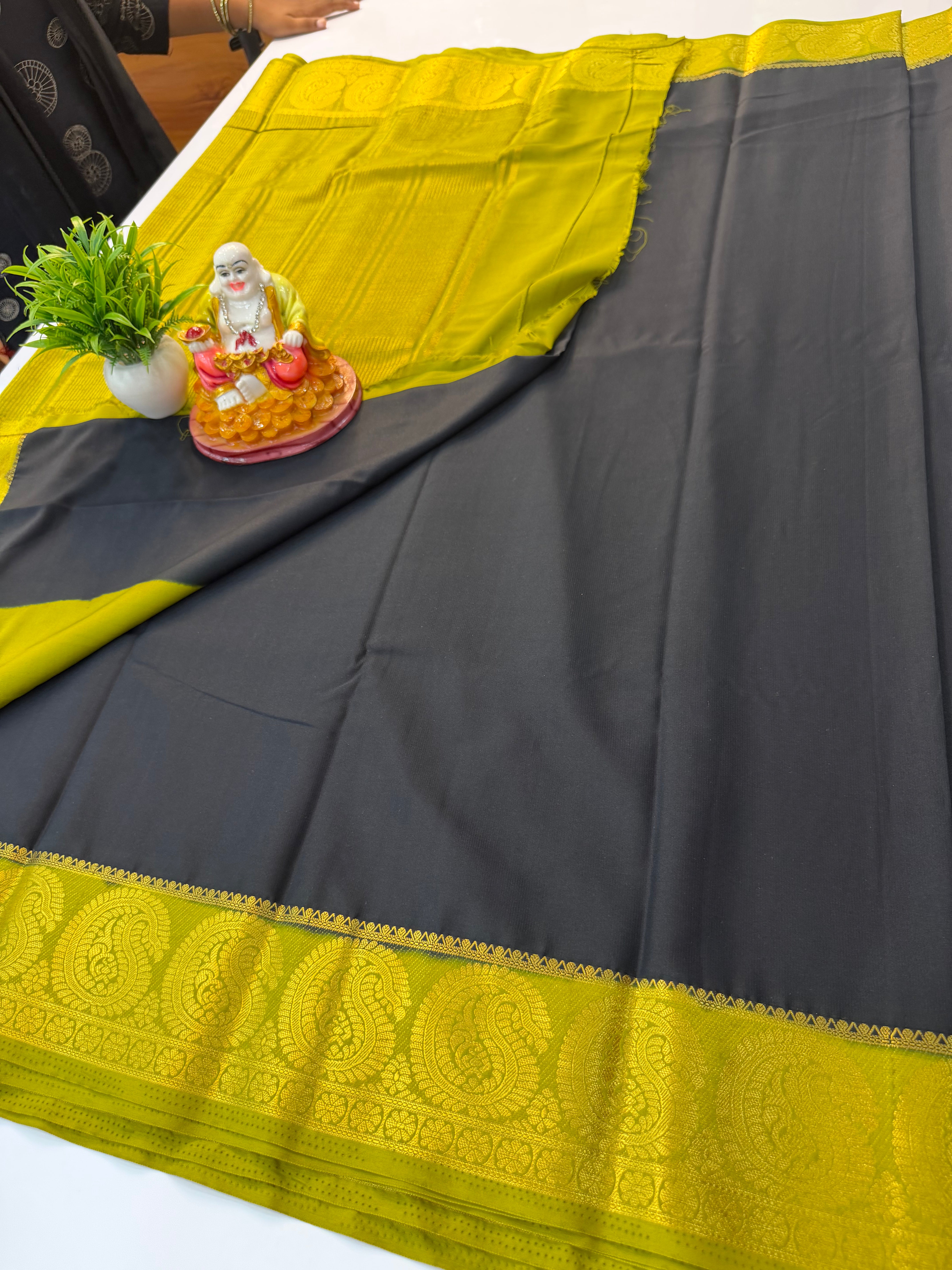 Premium Mysore Crepe Silk Saree with Mango Border | Padmavathi Silks and Sarees