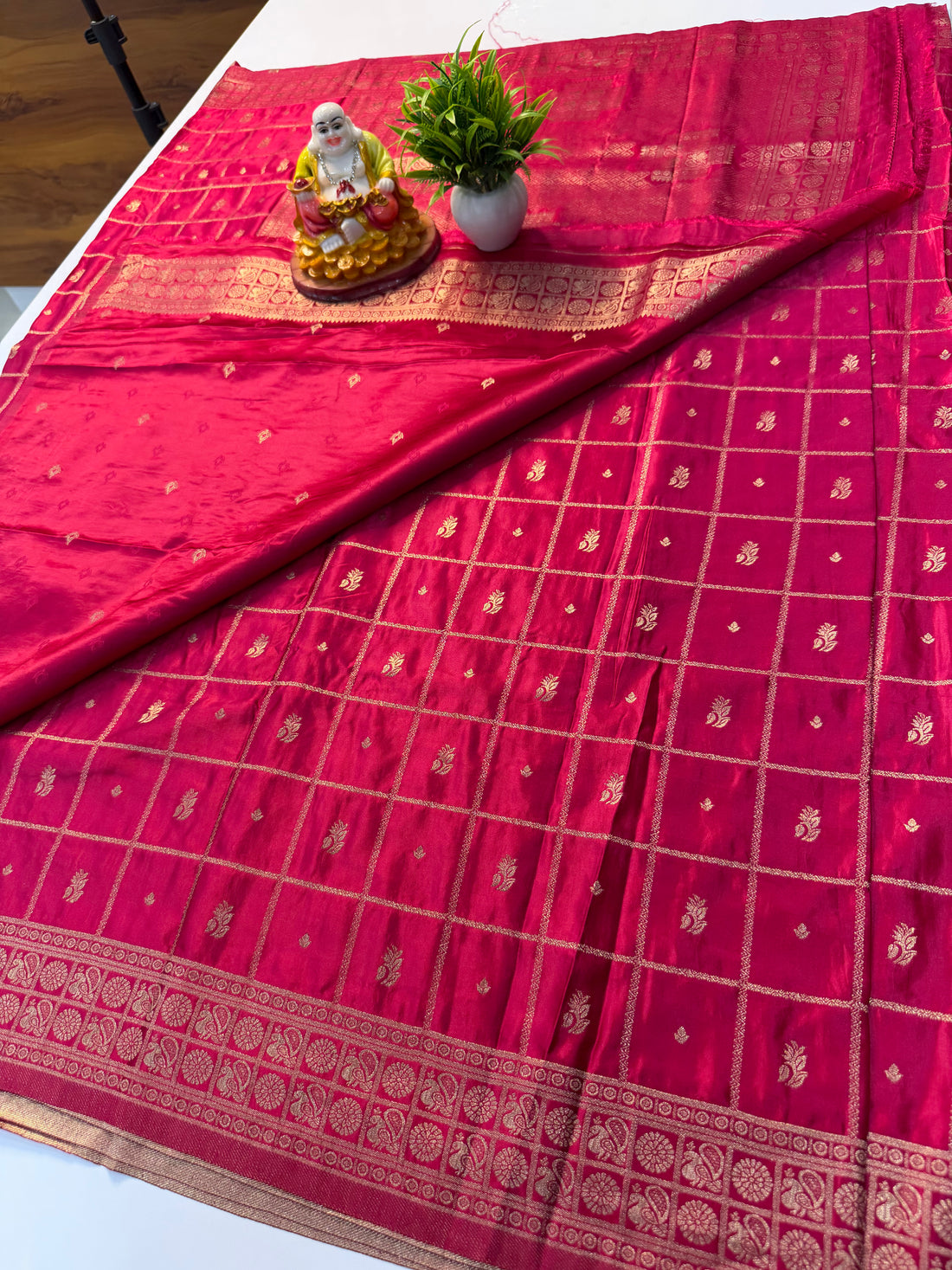 Premium Satin Saree with Checks Pattern & Buttas | Rich Pallu | Butta Blouse