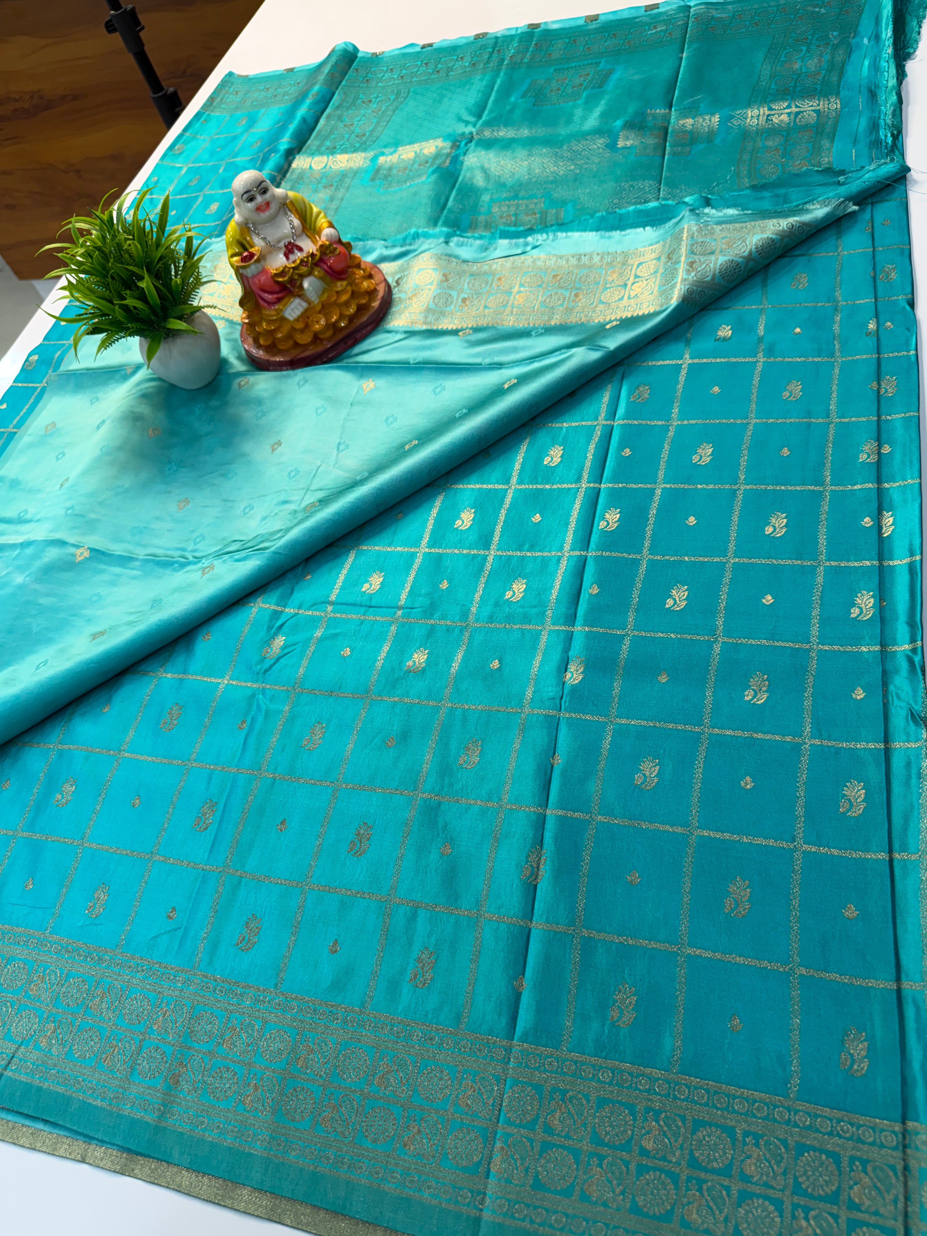 Premium Satin Saree with Checks Pattern & Buttas | Rich Pallu | Butta Blouse