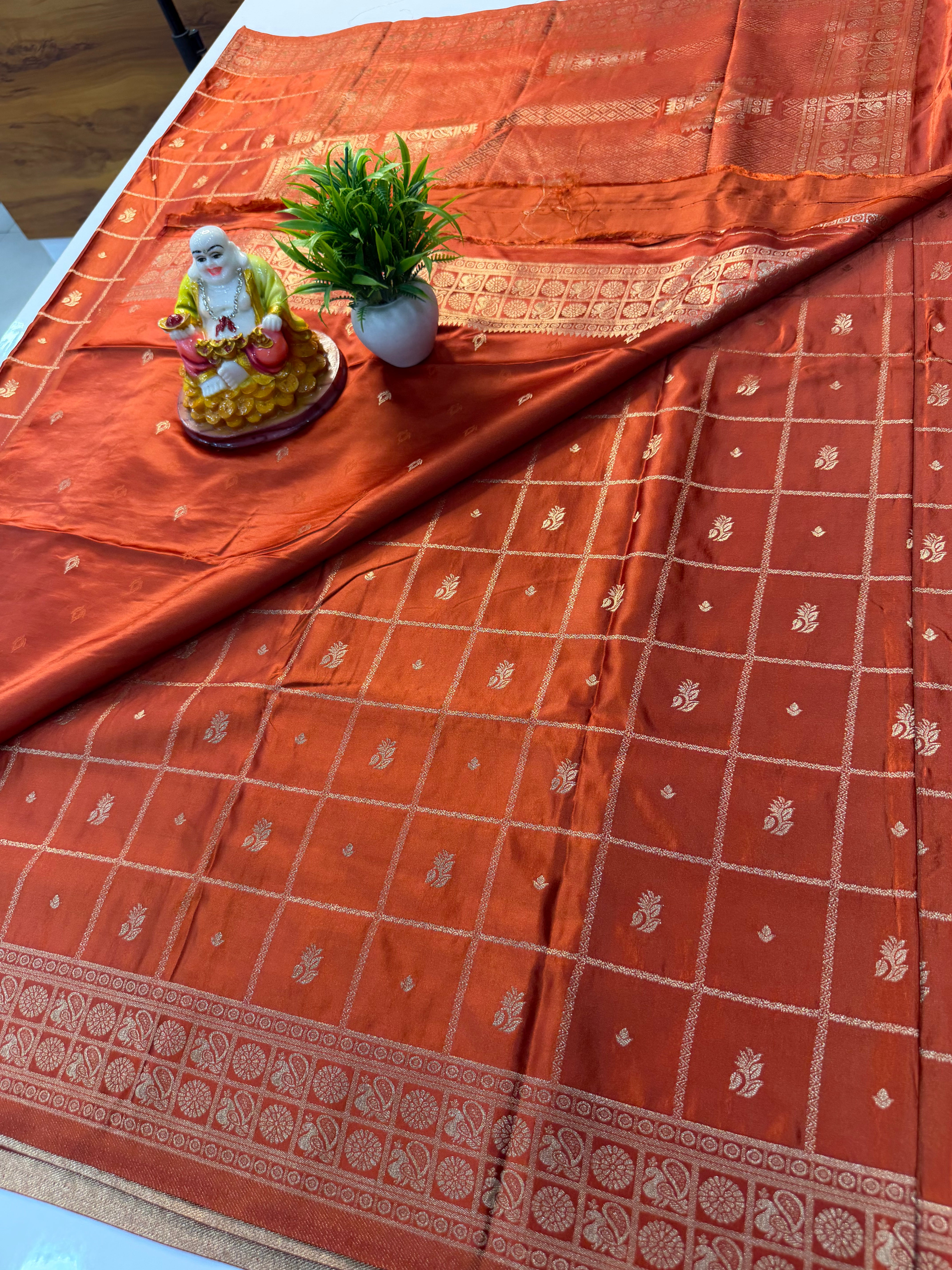 Premium Satin Saree with Checks Pattern & Buttas | Rich Pallu | Butta Blouse