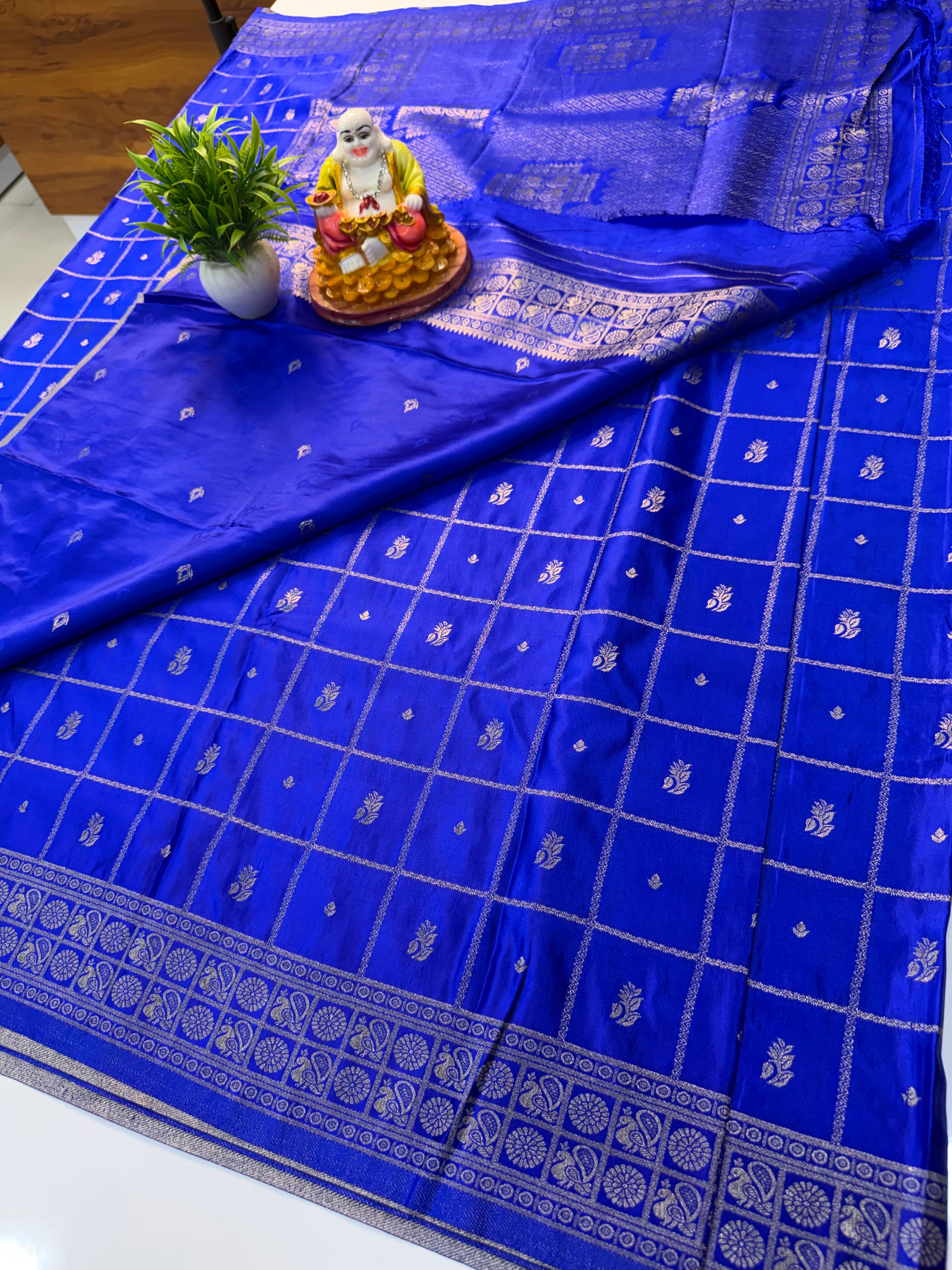 Premium Satin Saree with Checks Pattern & Buttas | Rich Pallu | Butta Blouse