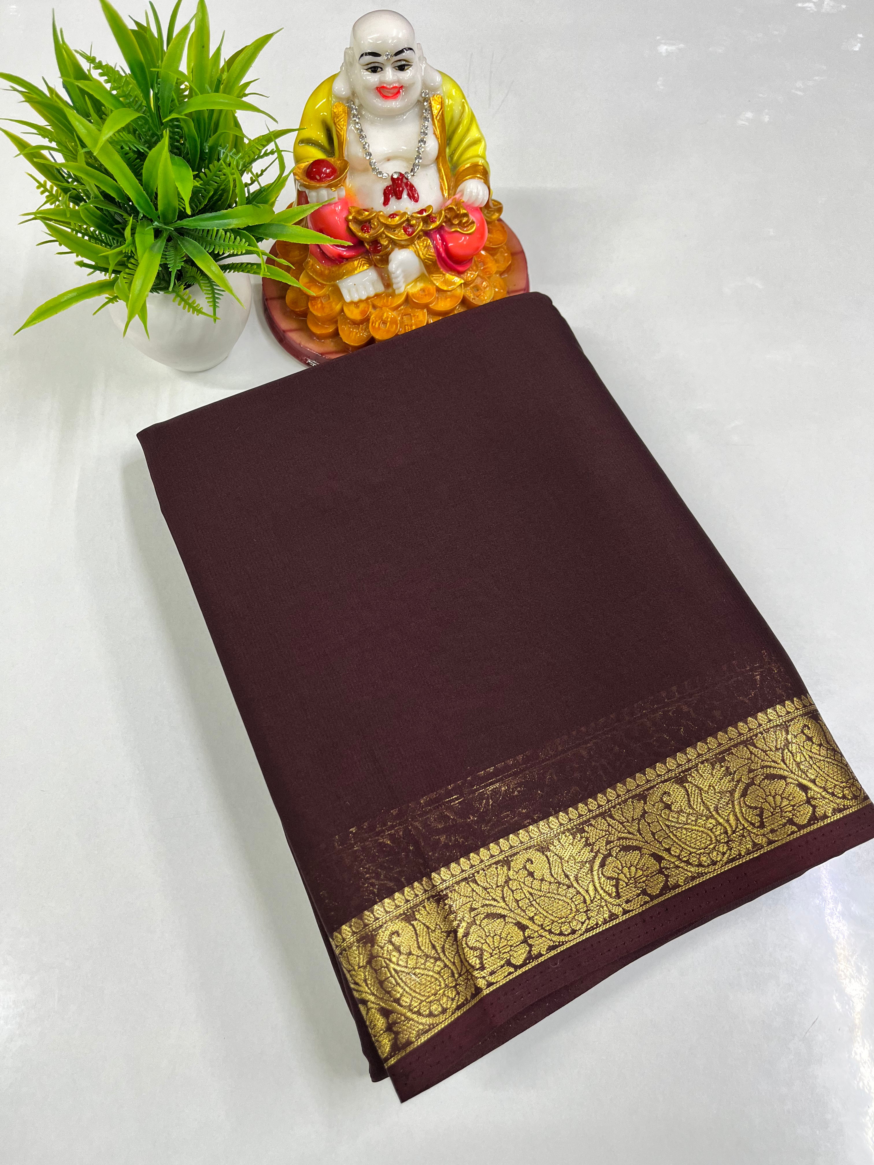 semi crepe sarees with small mango border