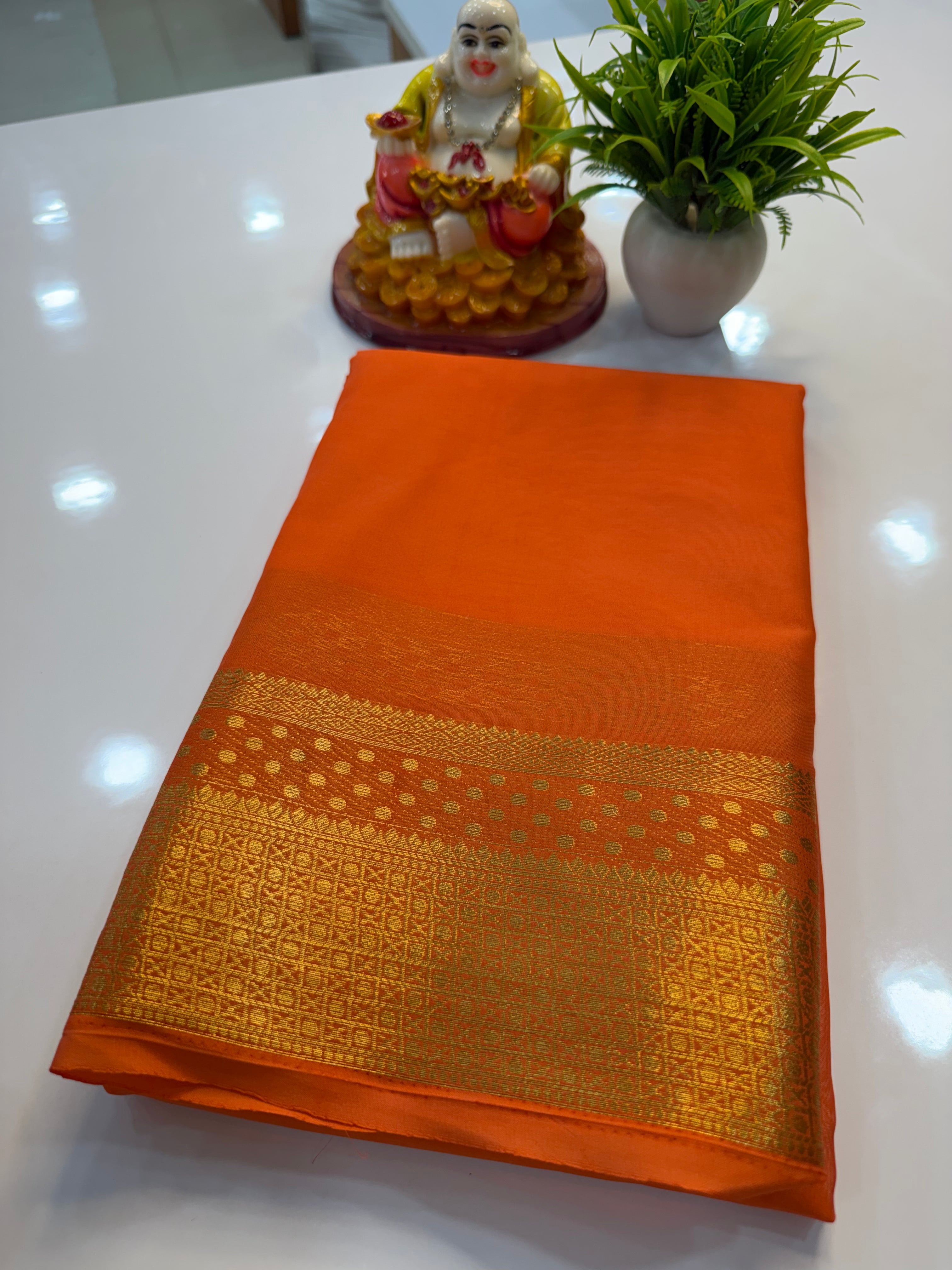 Mysore Crepe Silk Saree with Elegant Bindhi Border – Padmavathi Silks and Sarees
