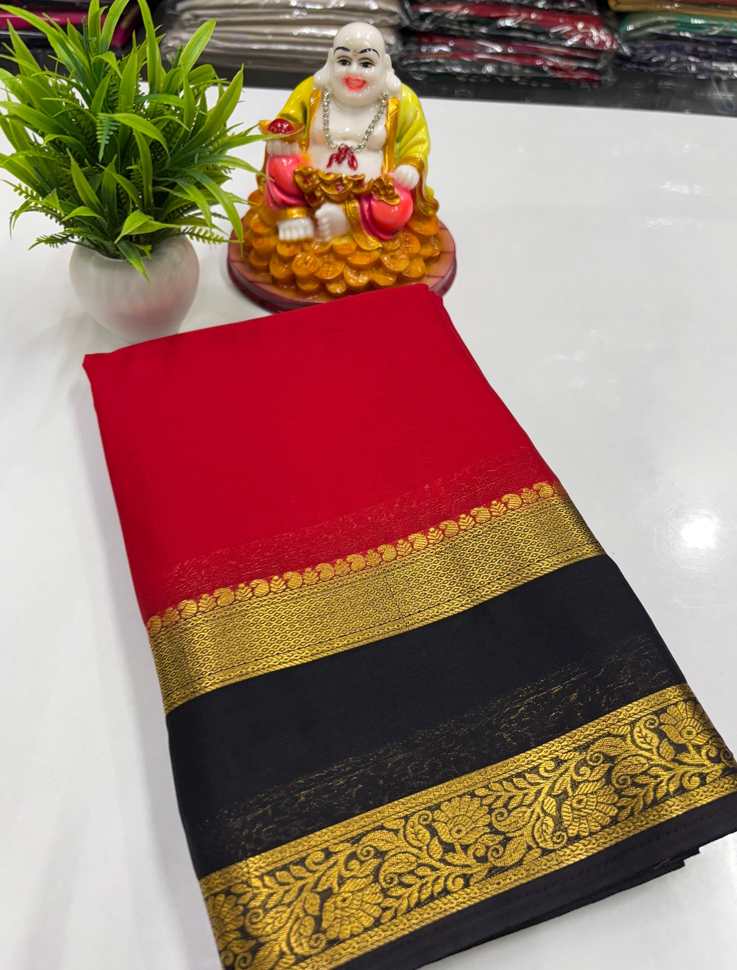 Mysore Crepe Silk Saree with Elegant Bentex Border ✨