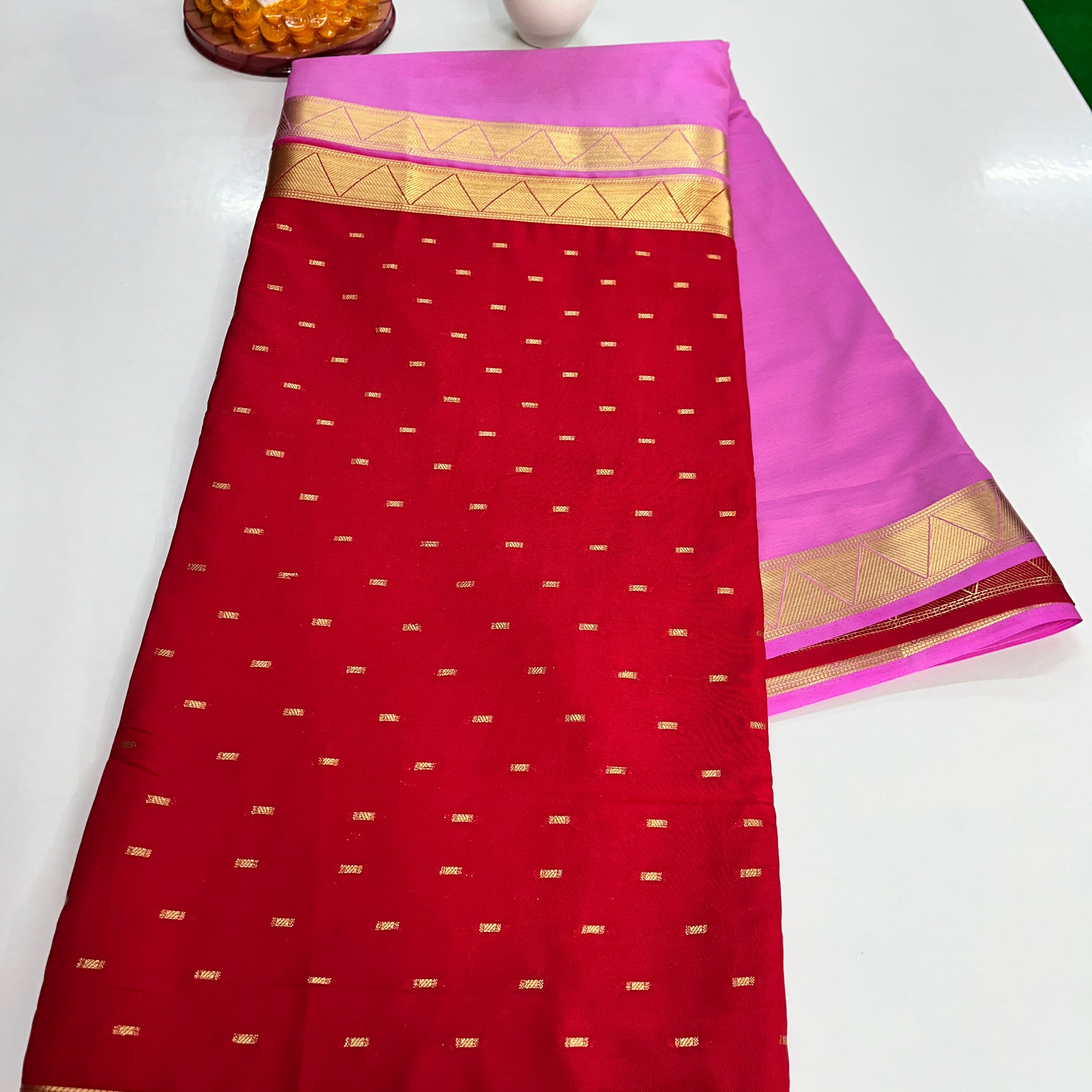 2D Semi Crepe Saree with Buttas and Contrast Colors – Padmavathi Silks and Sarees
