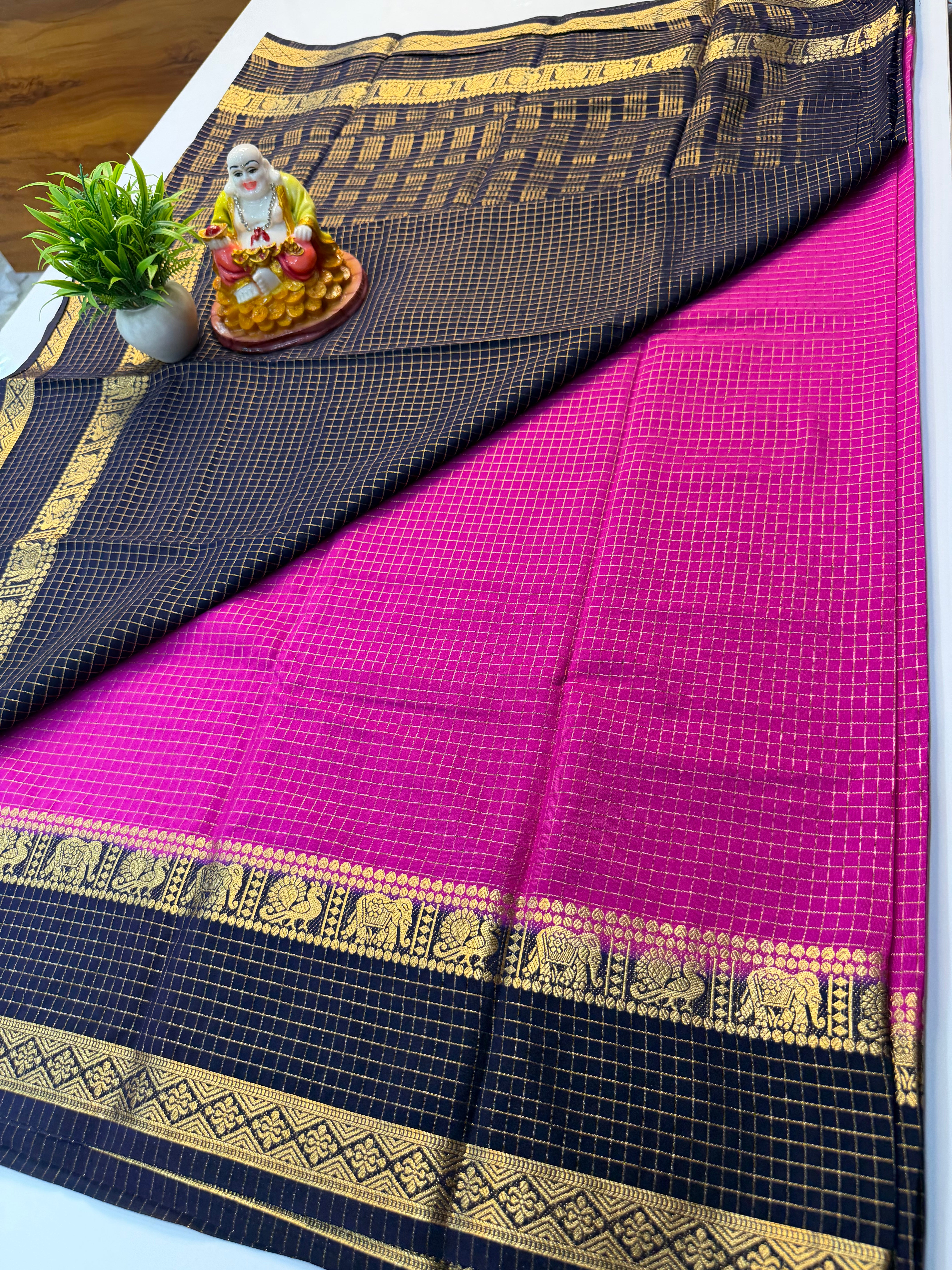 Premium Crepe Silk Saree with Checks Pattern & Bentex Border