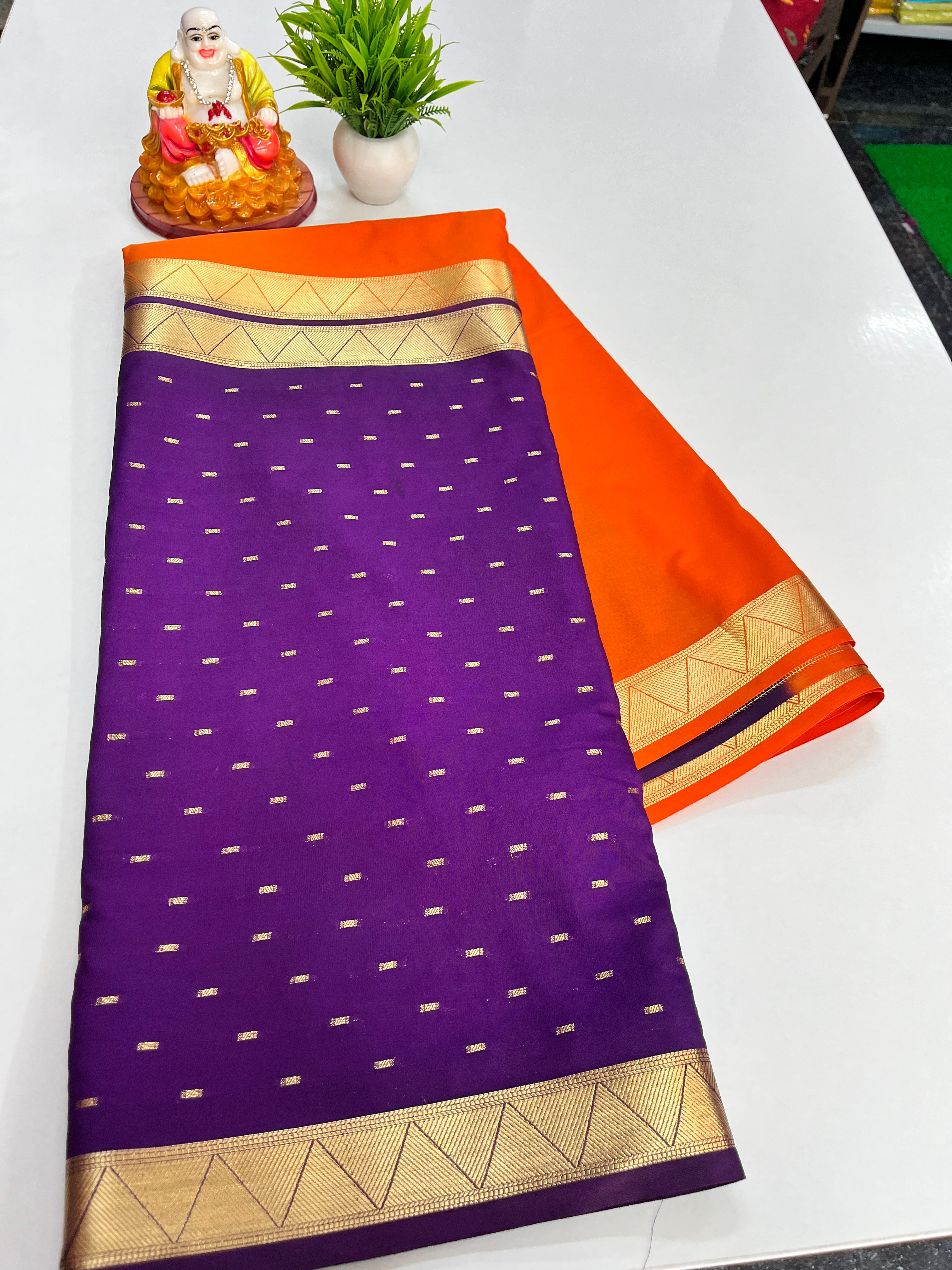 2D Semi Crepe Saree with Buttas and Contrast Colors – Padmavathi Silks and Sarees