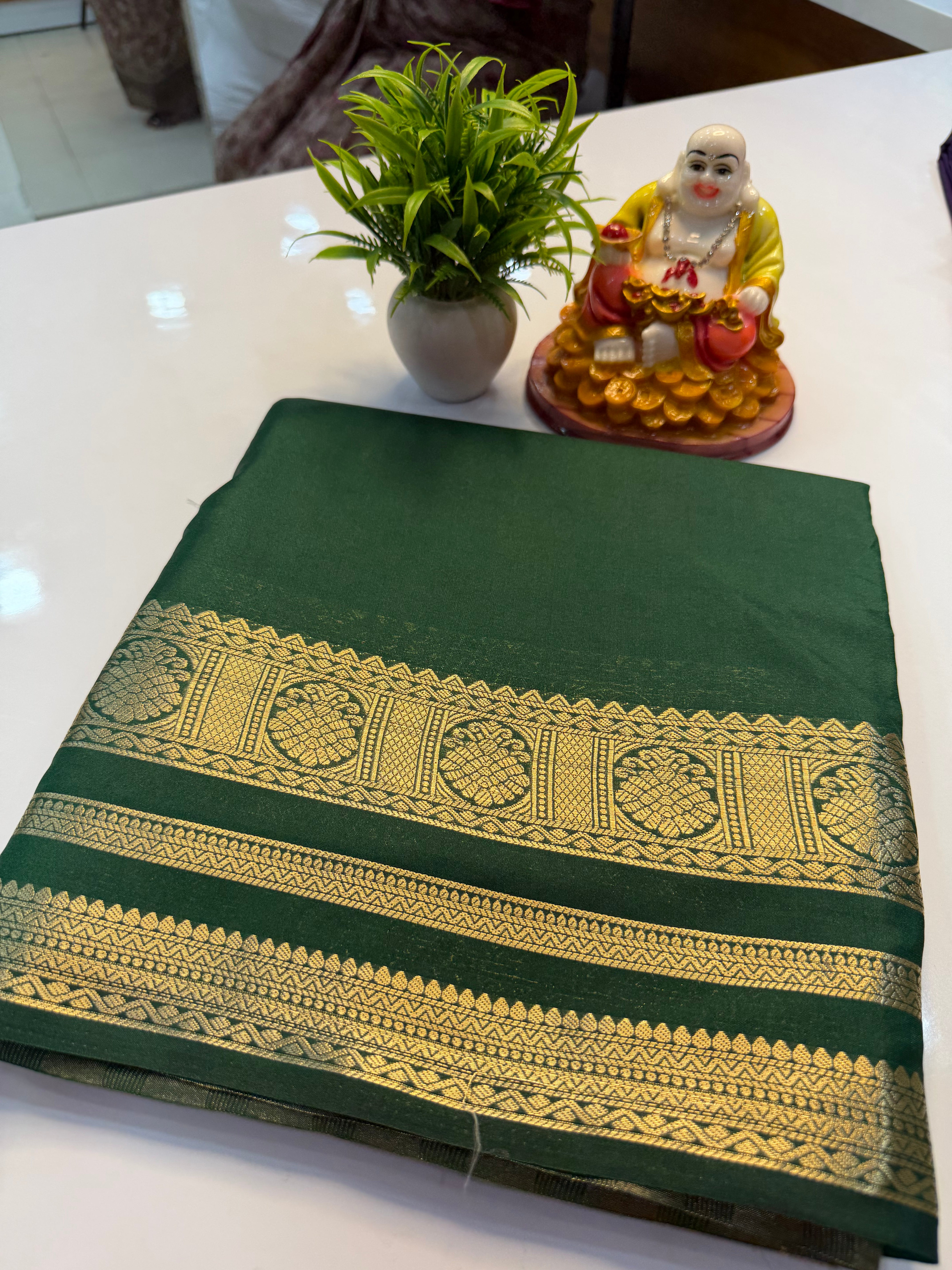 Mysore Crepe Silk Saree with Beautiful Border & Rich Pallu
