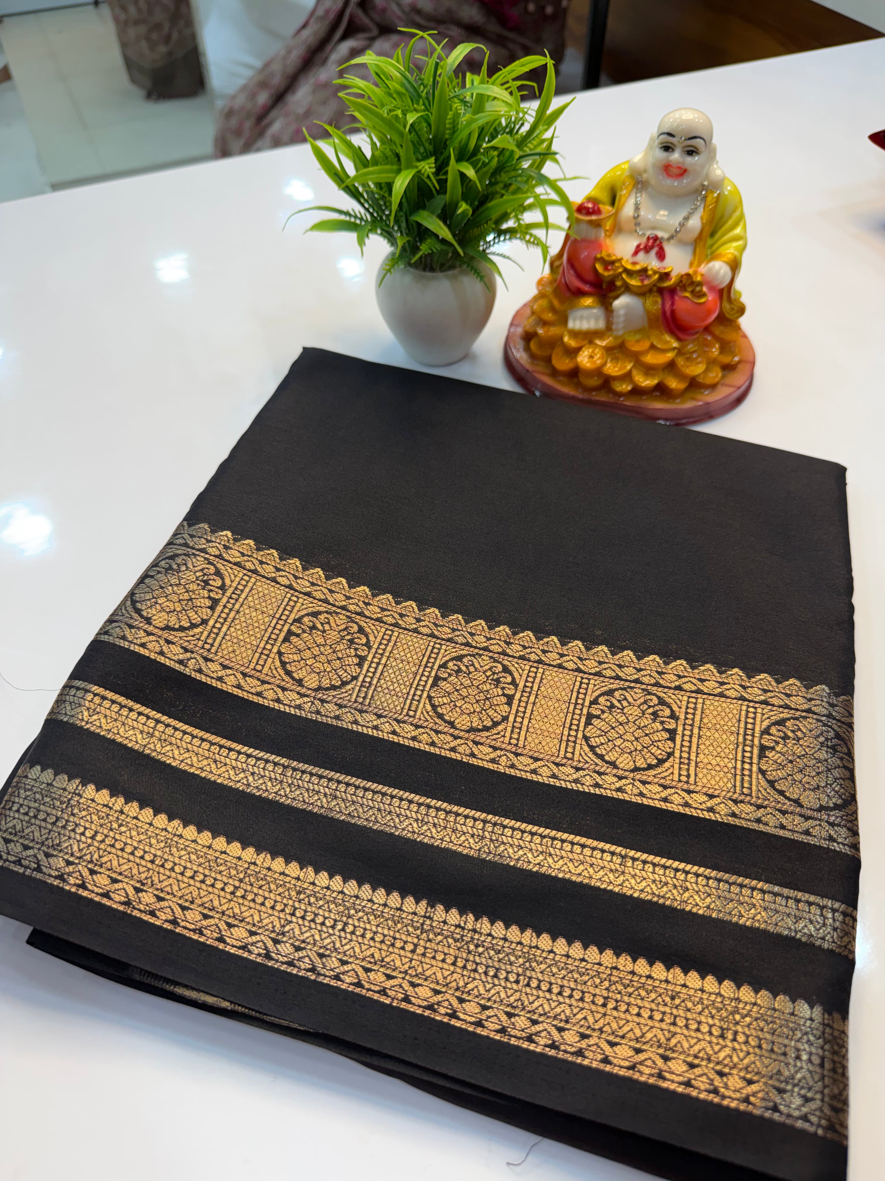 Mysore Crepe Silk Saree with Beautiful Border & Rich Pallu