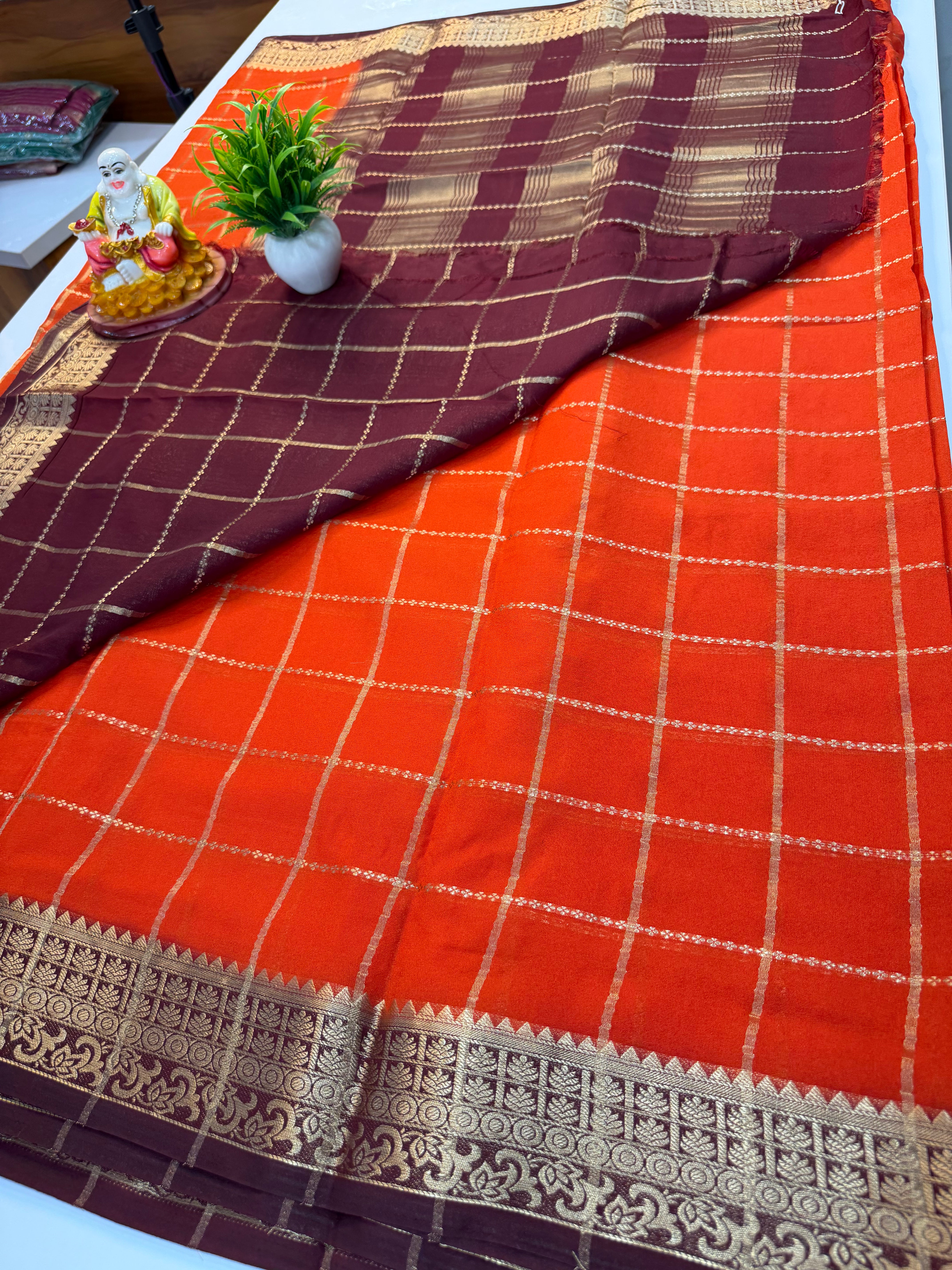 Elegant Chiffon Saree with Stylish Checks Pattern