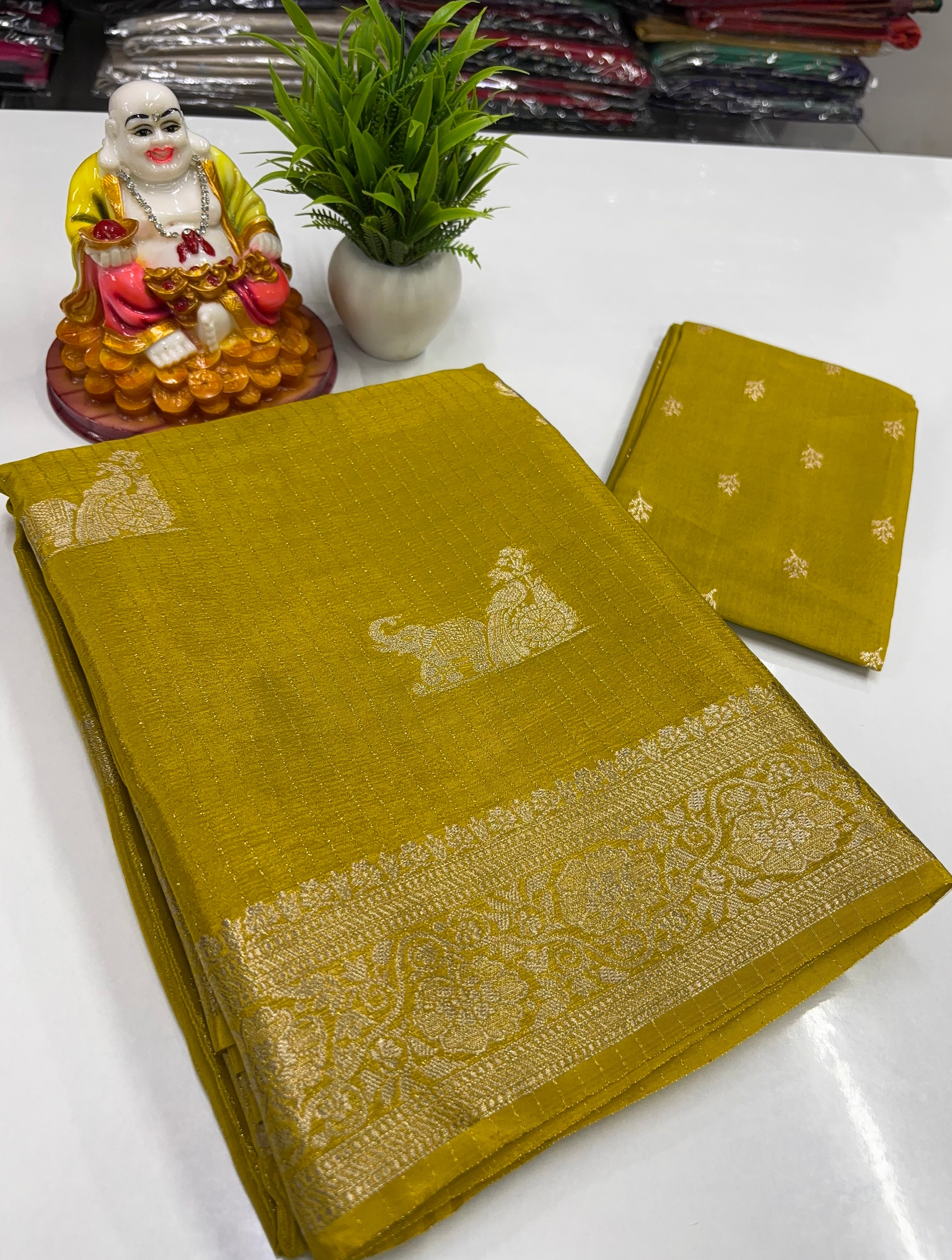 Premium Viscose Saree – Elegance Woven with Tradition ✨
