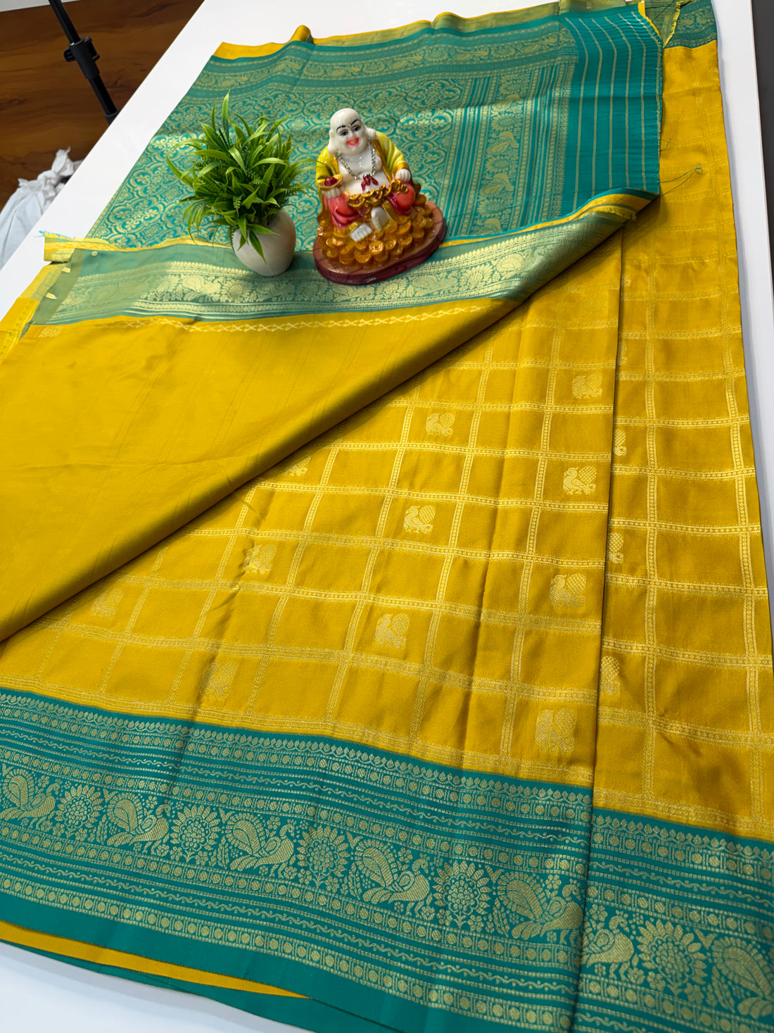 Premium Semi Silk Saree with Peacock Design & Rich Pallu