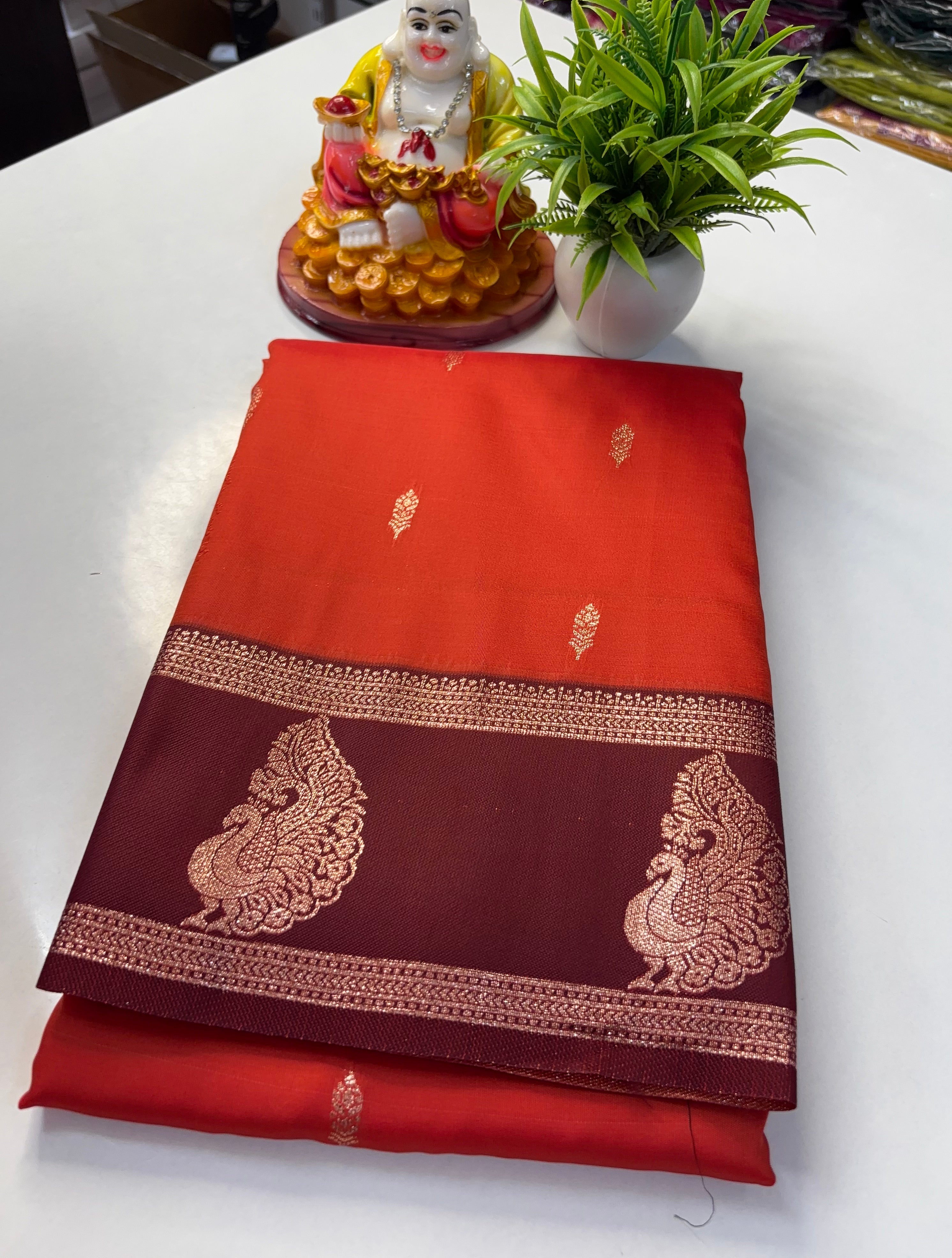 🦚 Premium Semi Silk Saree with Peacock Design & Rich Pallu