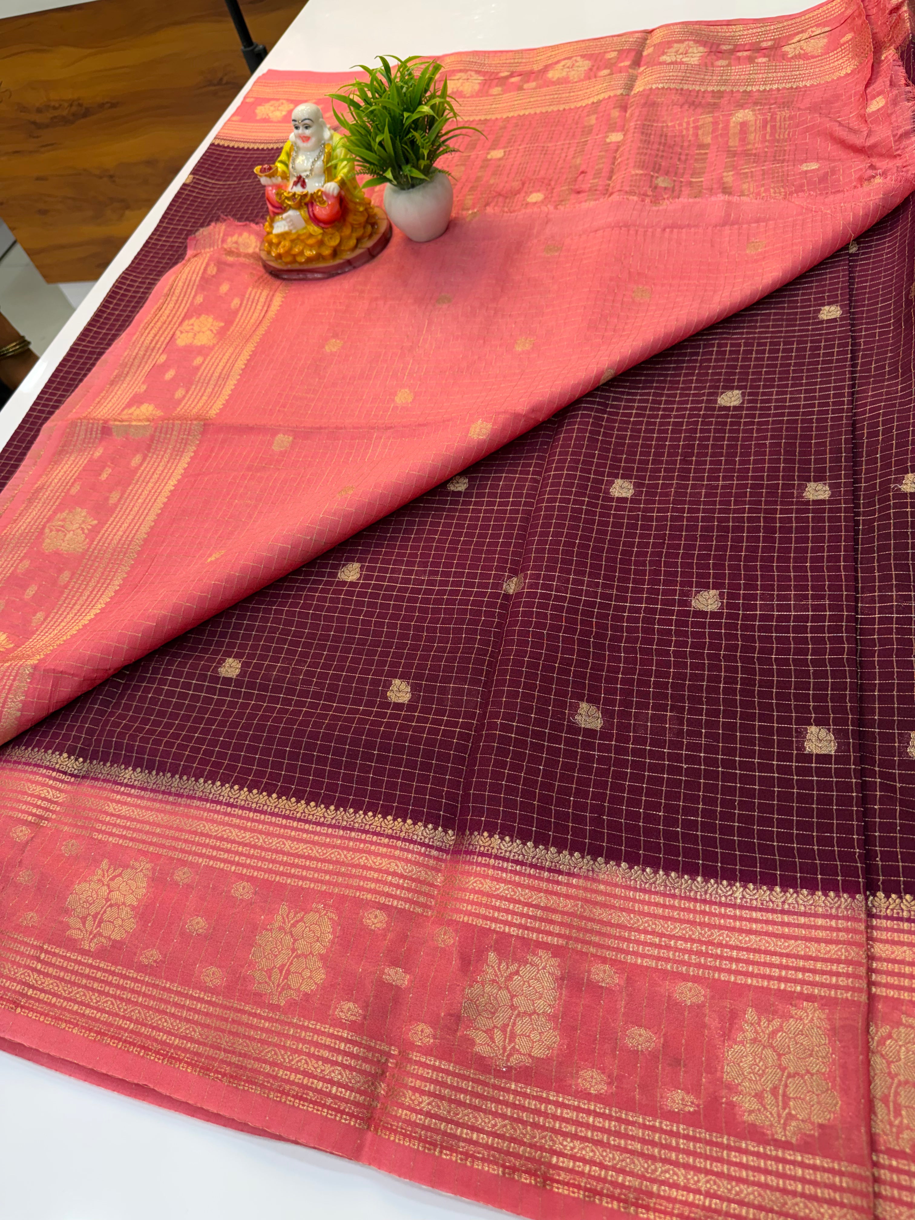 Mysore Crepe Silk Saree with Rich Pallu, Buttas & Checks Pattern – Padmavathi Silks and Sarees