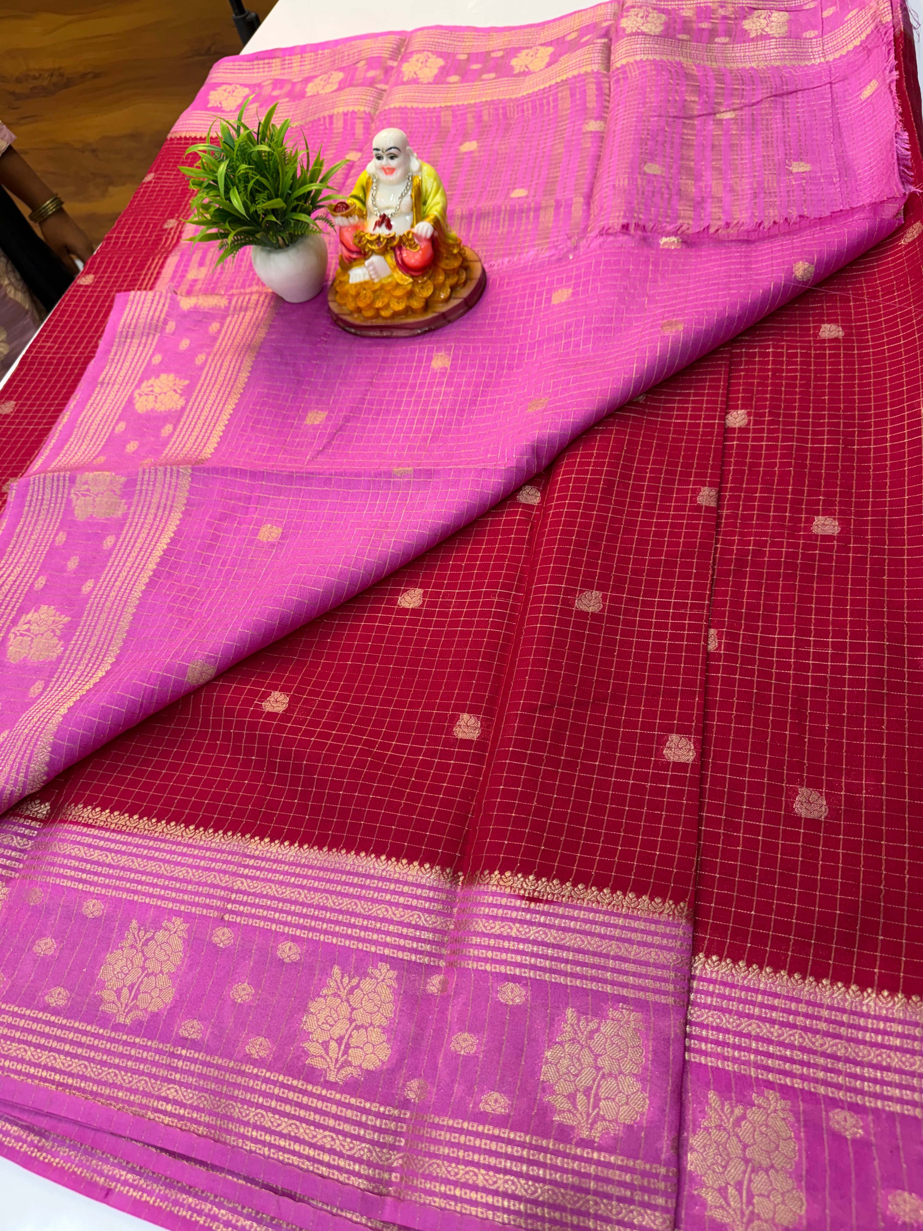 Mysore Crepe Silk Saree with Rich Pallu, Buttas & Checks Pattern – Padmavathi Silks and Sarees