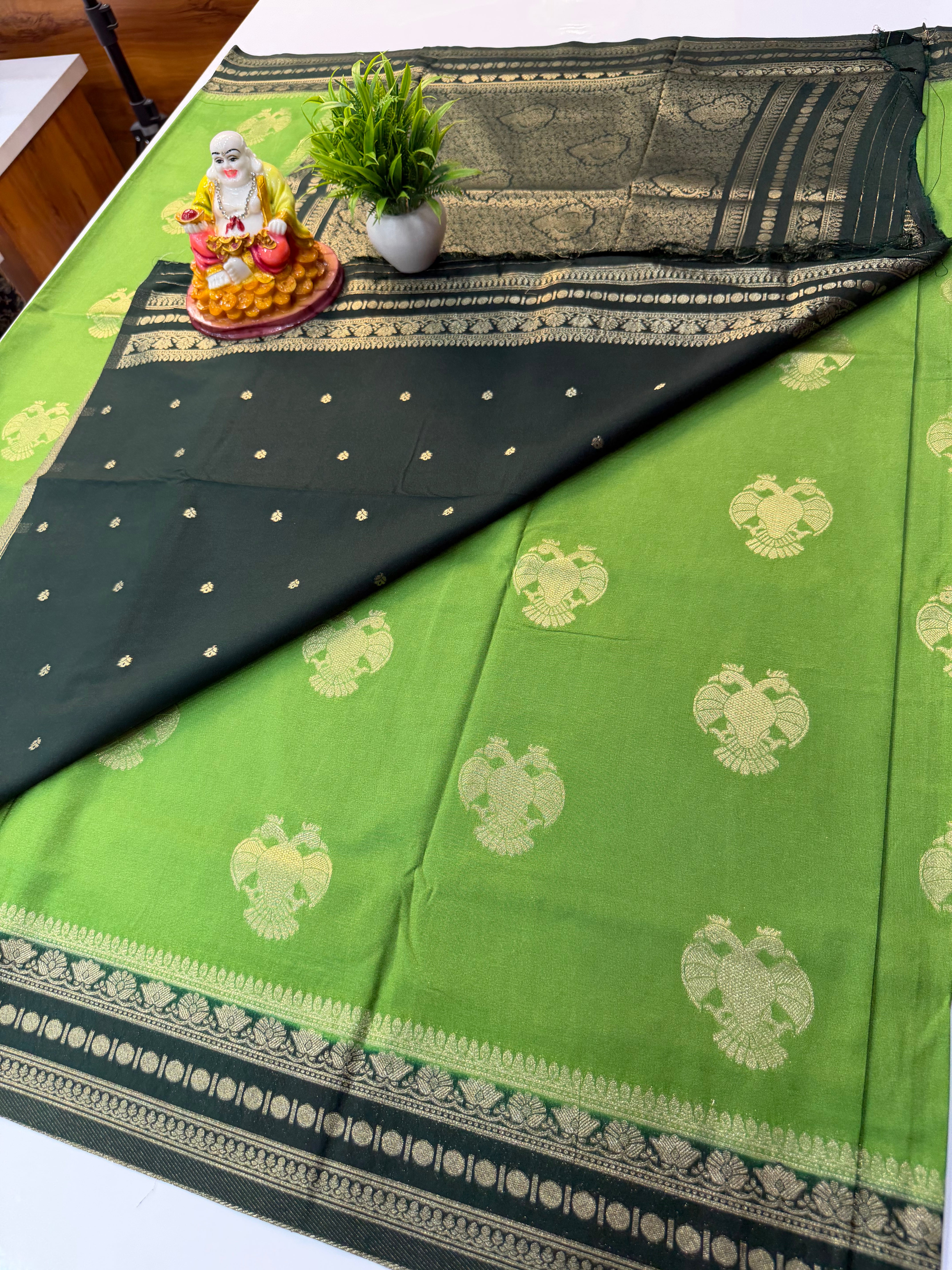 Premium Georgette Saree with Garuda design  – Rich Pallu & Butta Blouse