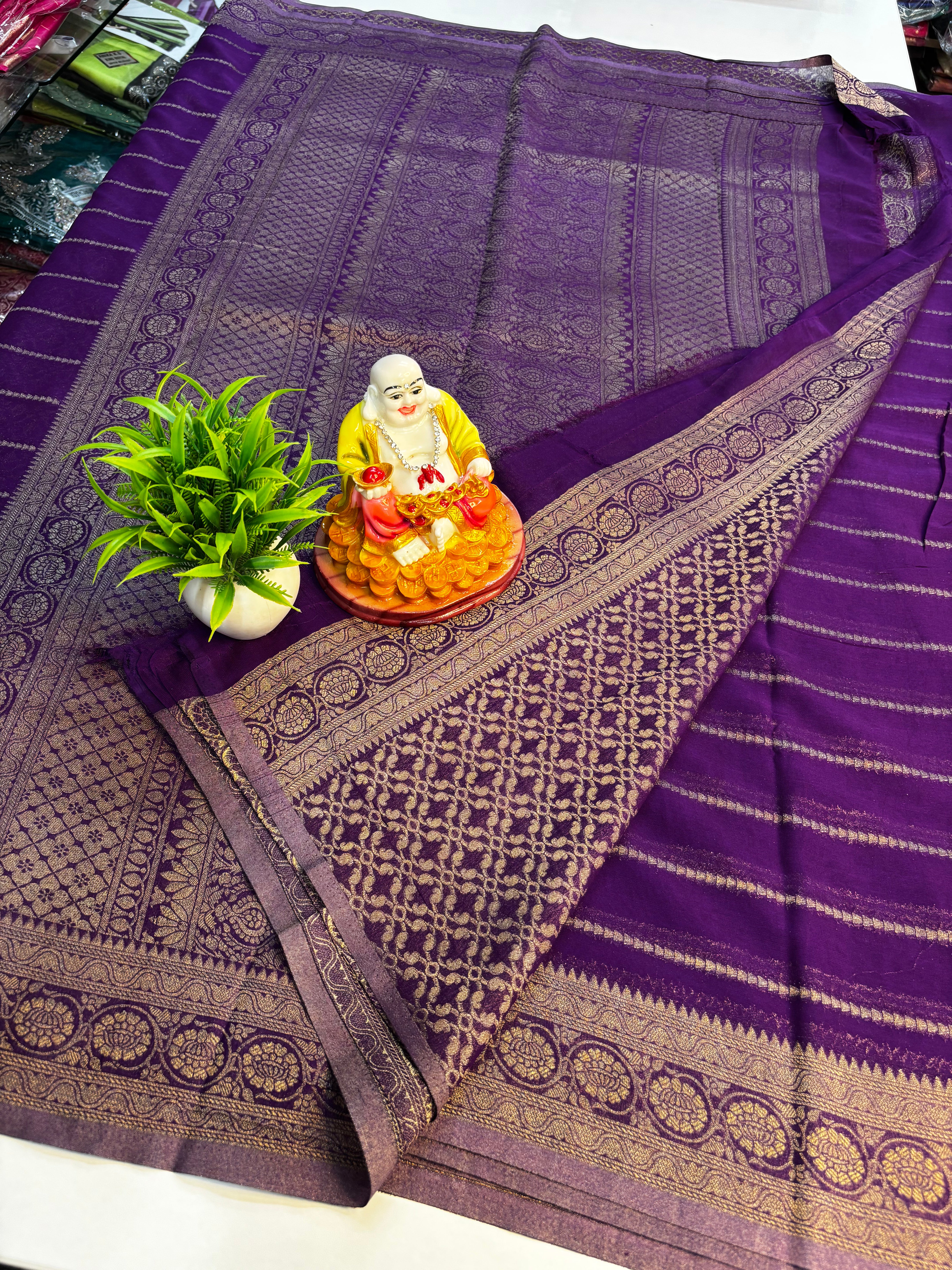 ✨ Beautiful Chiffon Saree with Rich Pallu & Brocade Blouse