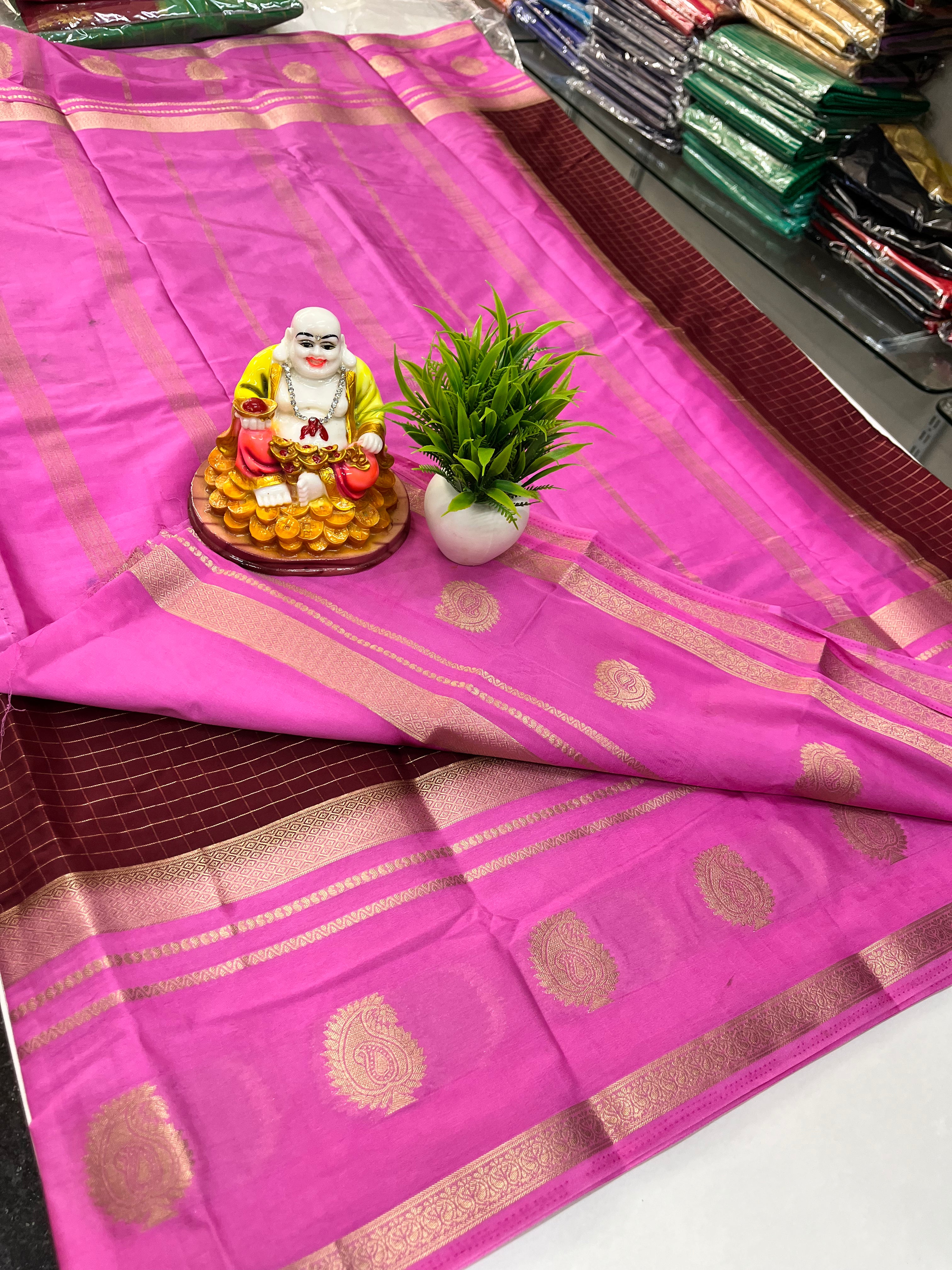 Premium Semi Crepe Saree with Small Checks Pattern ✨