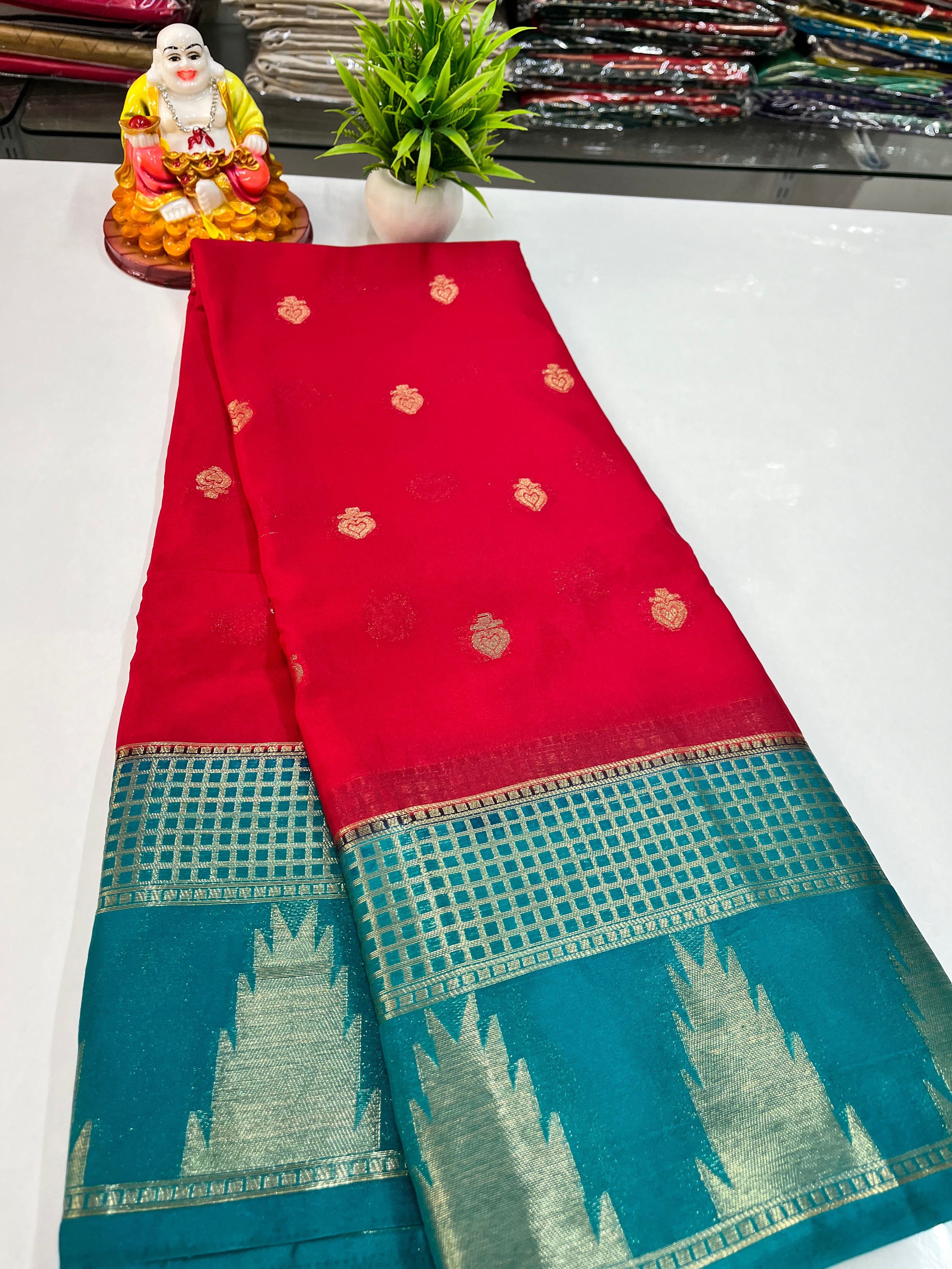 Beautiful Chiffon Saree with Temple Border and Contrast Blouse