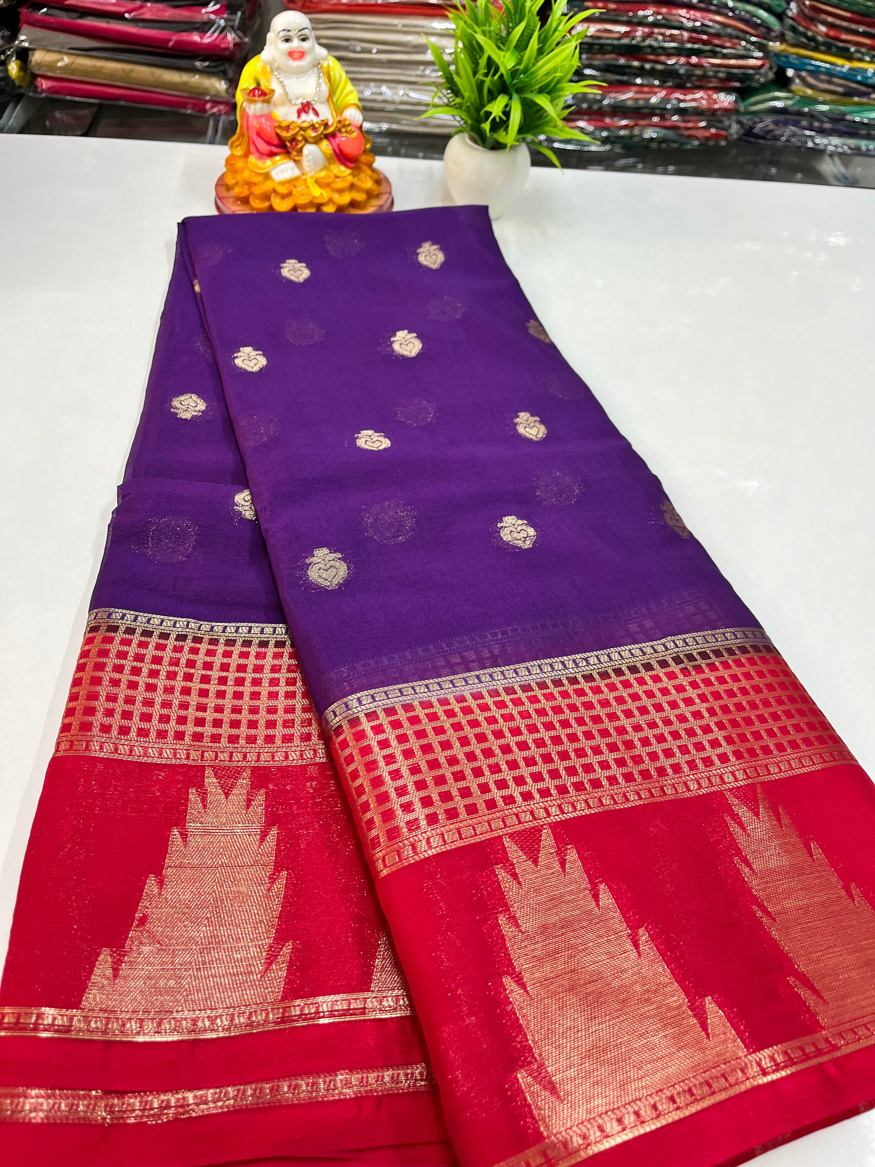 Beautiful Chiffon Saree with Temple Border and Contrast Blouse