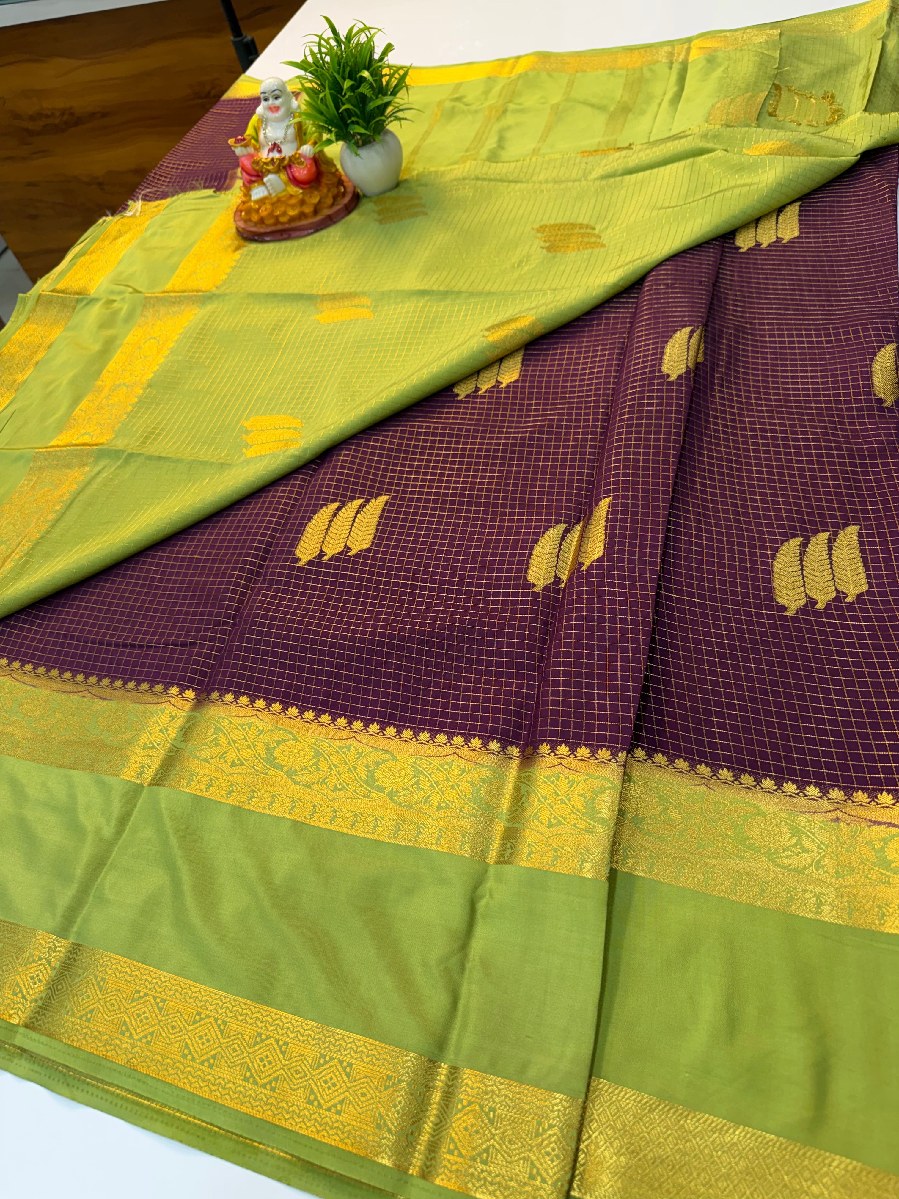 Premium Mysore Crepe Silk Saree with Checks Pattern & Bentex Border | Padmavathi Silks and Sarees