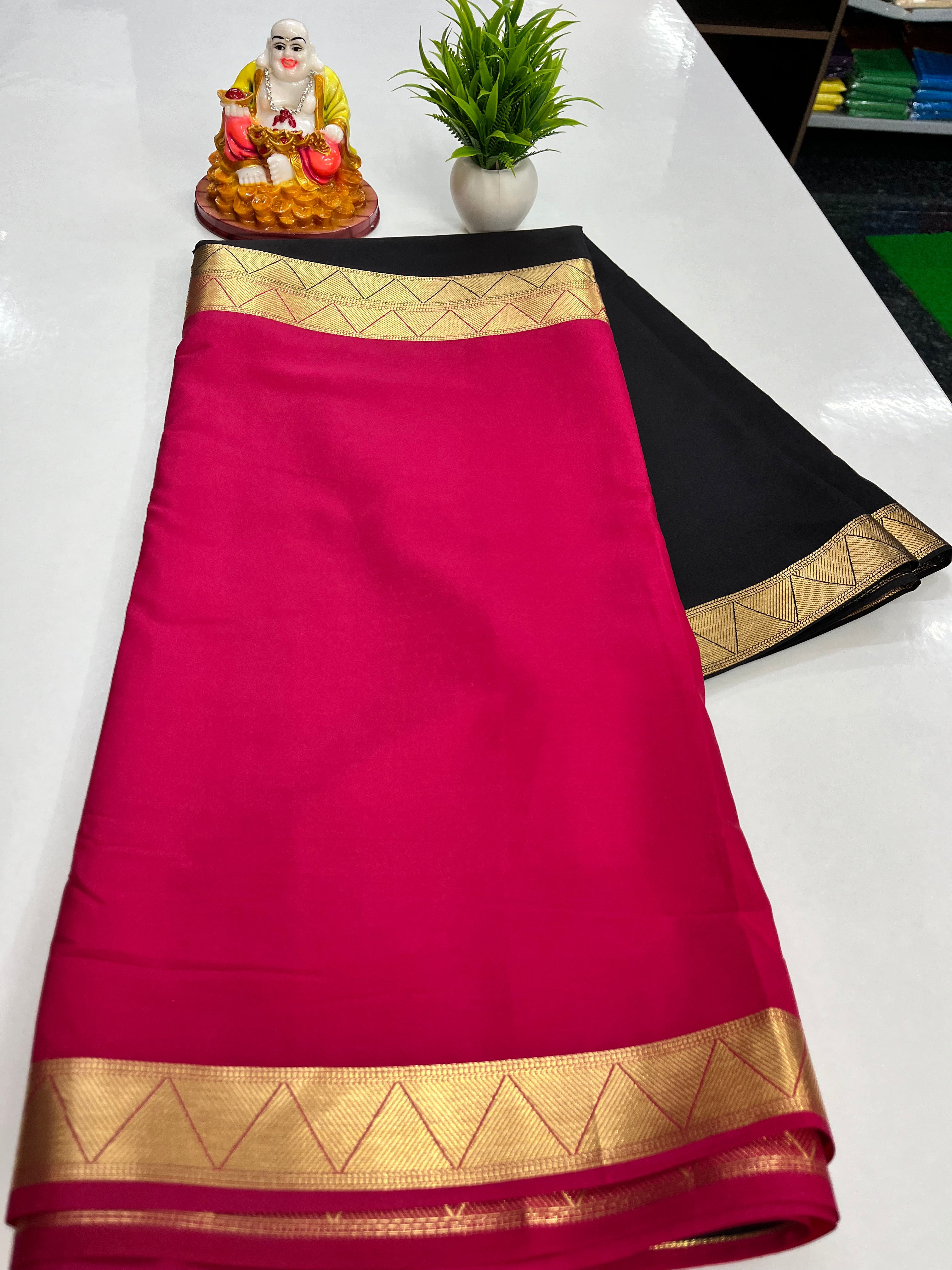2D Semi Crepe Saree with Elegant Contrast Colors – Padmavathi Silks & Sarees