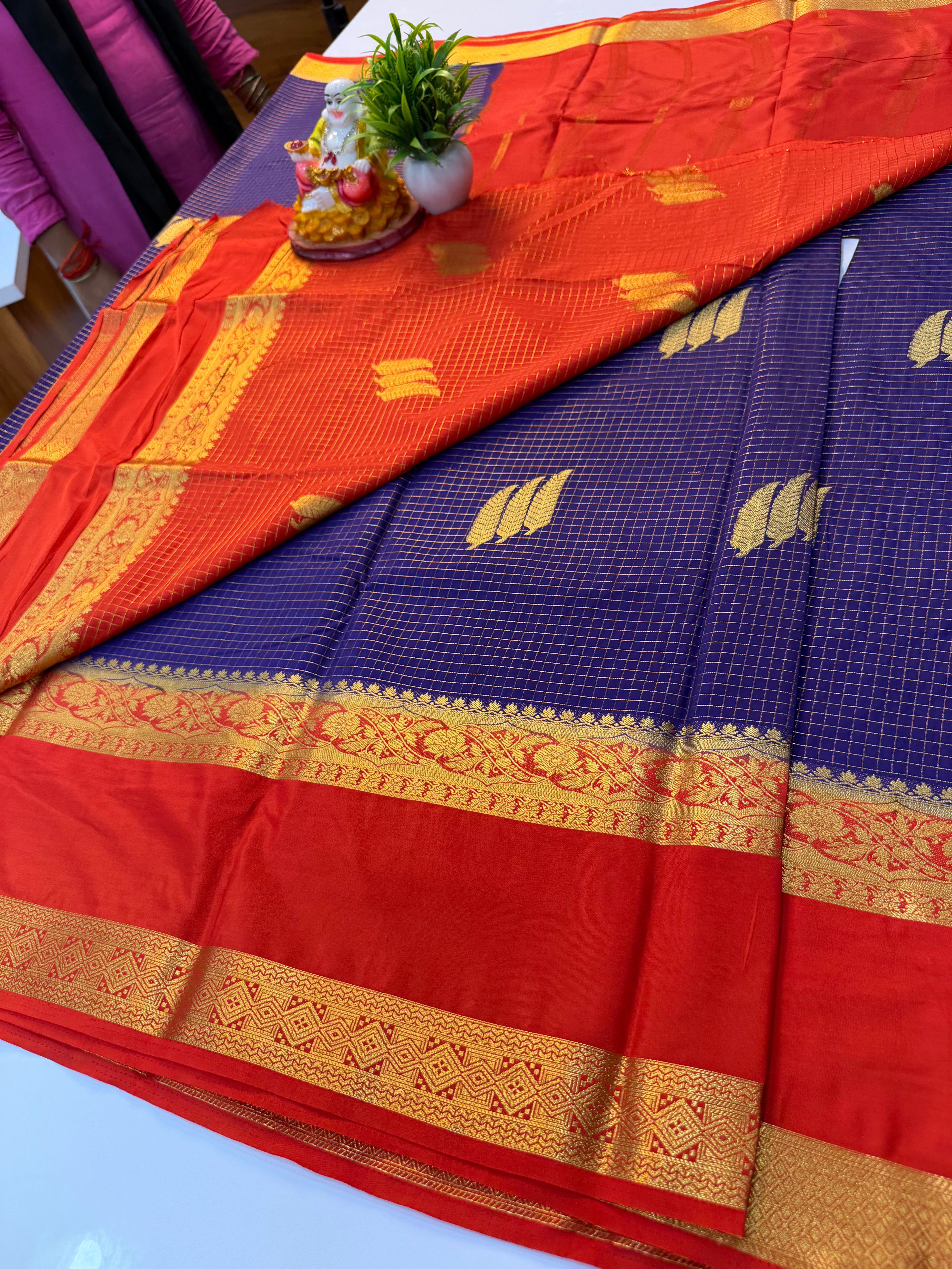 Premium Mysore Crepe Silk Saree with Checks Pattern & Bentex Border | Padmavathi Silks and Sarees