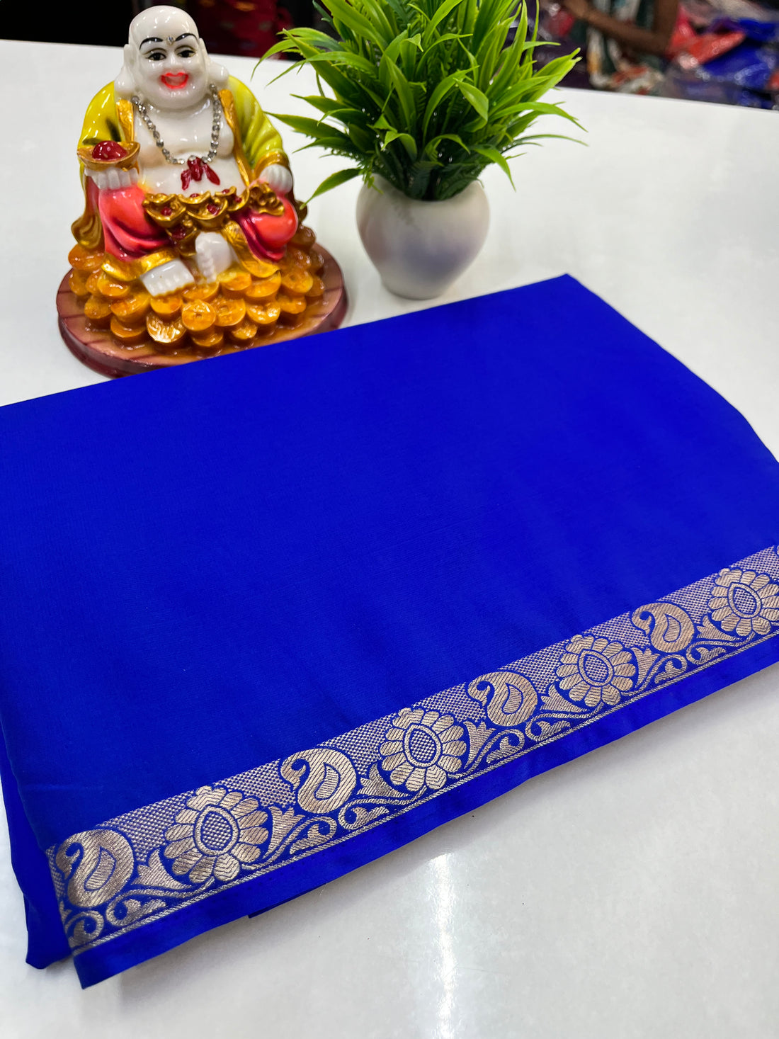 Crape Mysore Silk Saree with Beautiful Small Mango Border – Padmavathi Silks & Sarees