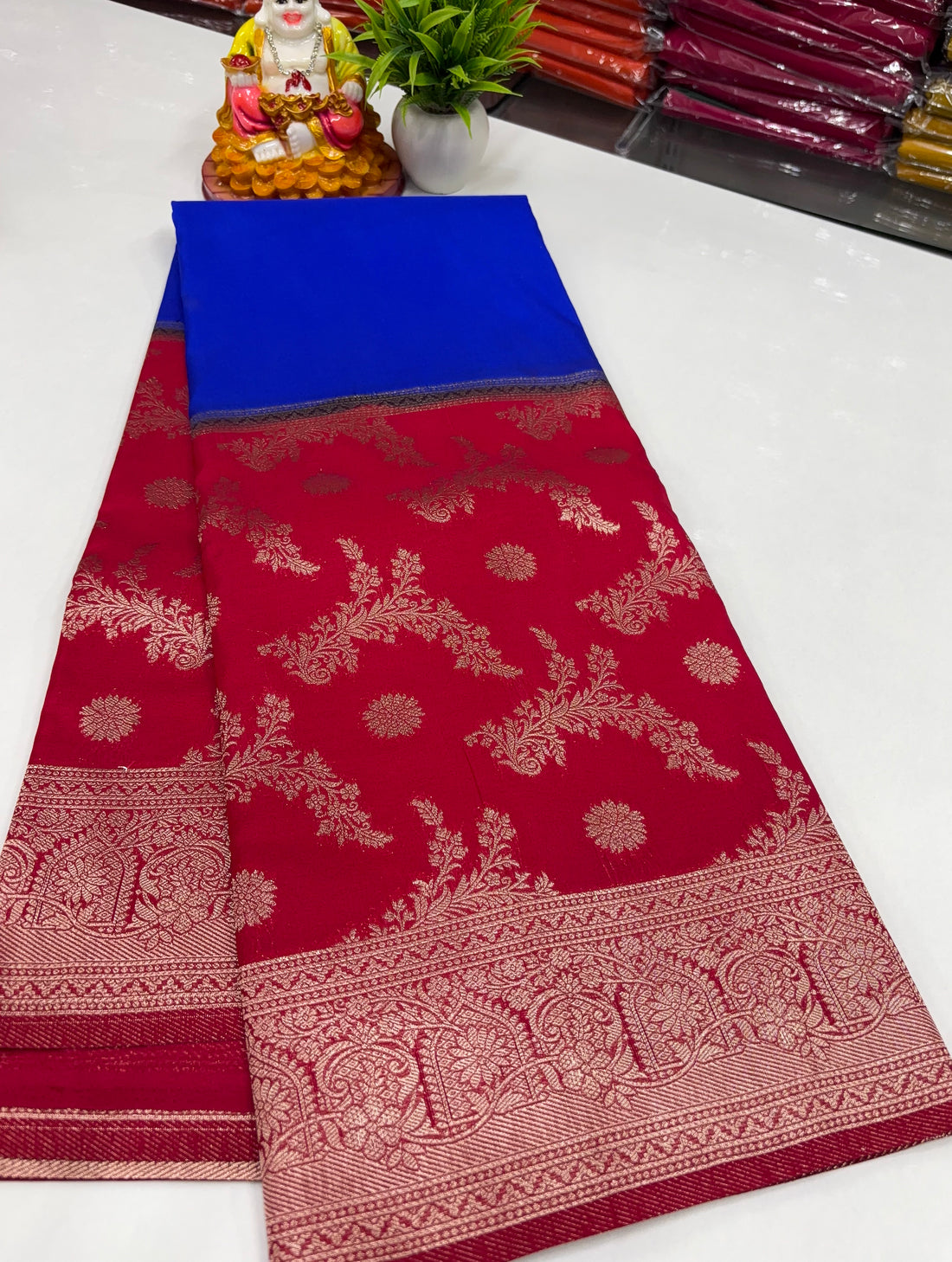 Georgette Saree with Half-and-Half Concept & Rich Pallu ✨