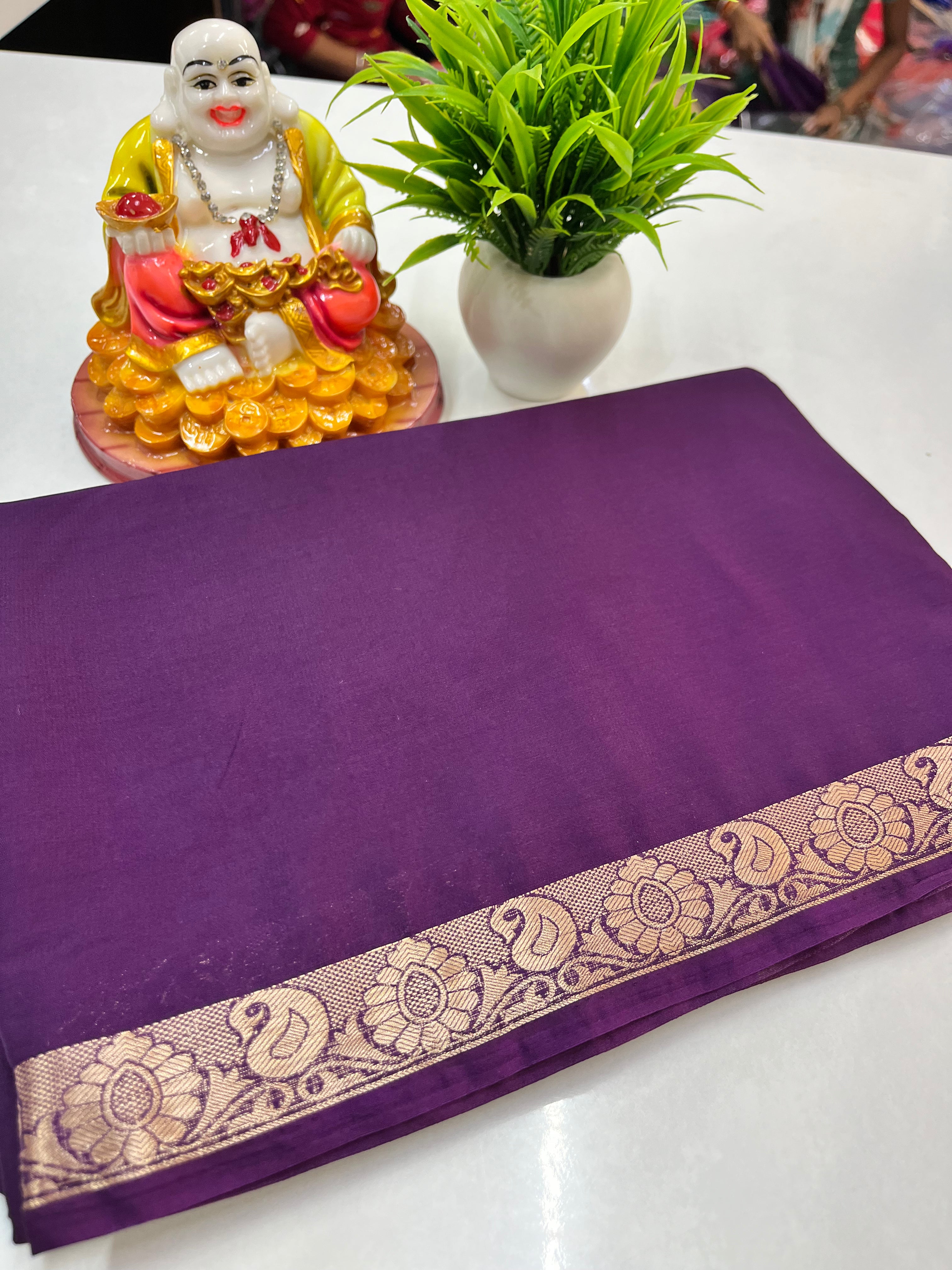 Crape Mysore Silk Saree with Beautiful Small Mango Border – Padmavathi Silks & Sarees