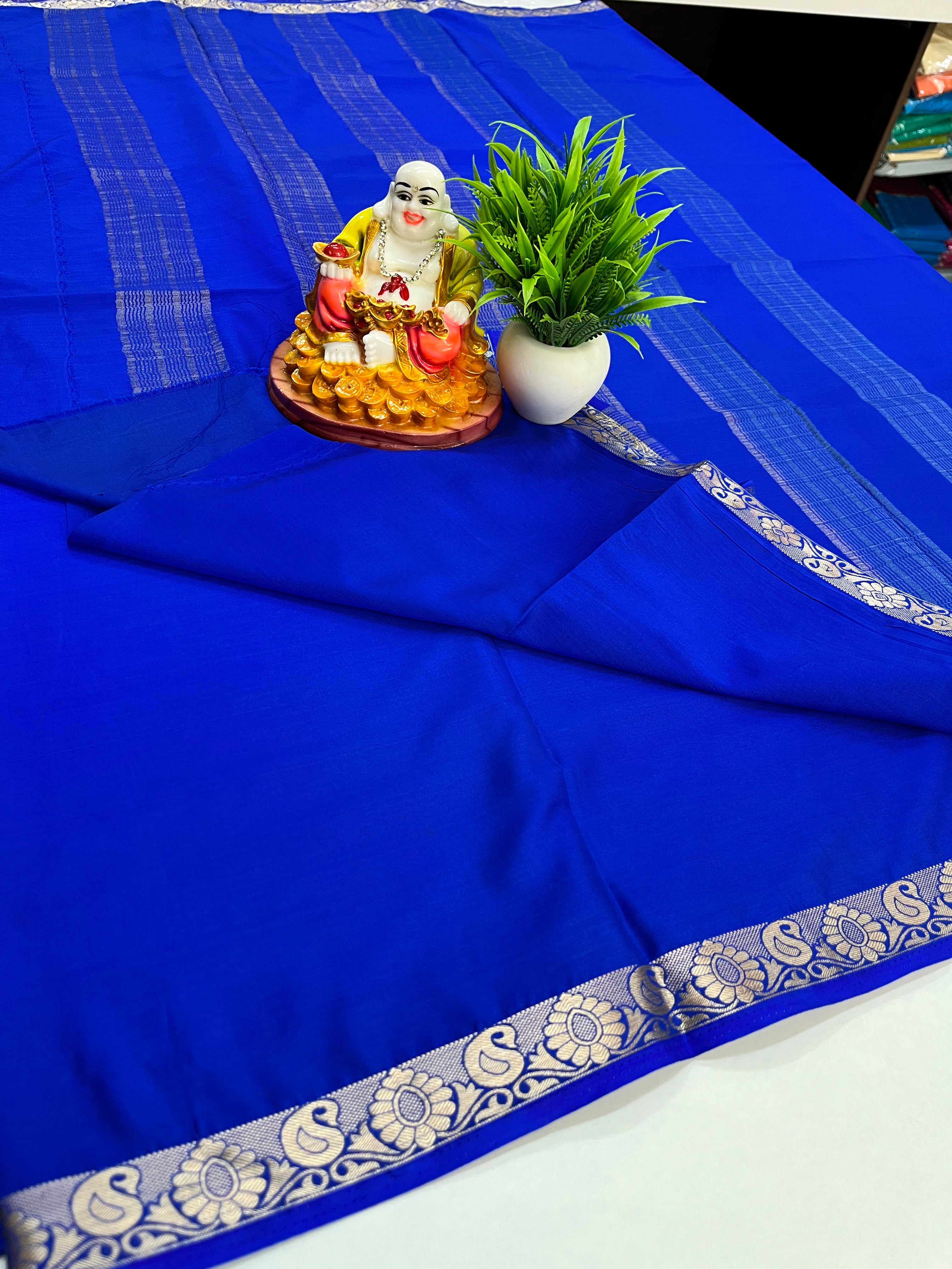 Crape Mysore Silk Saree with Beautiful Small Mango Border – Padmavathi Silks & Sarees
