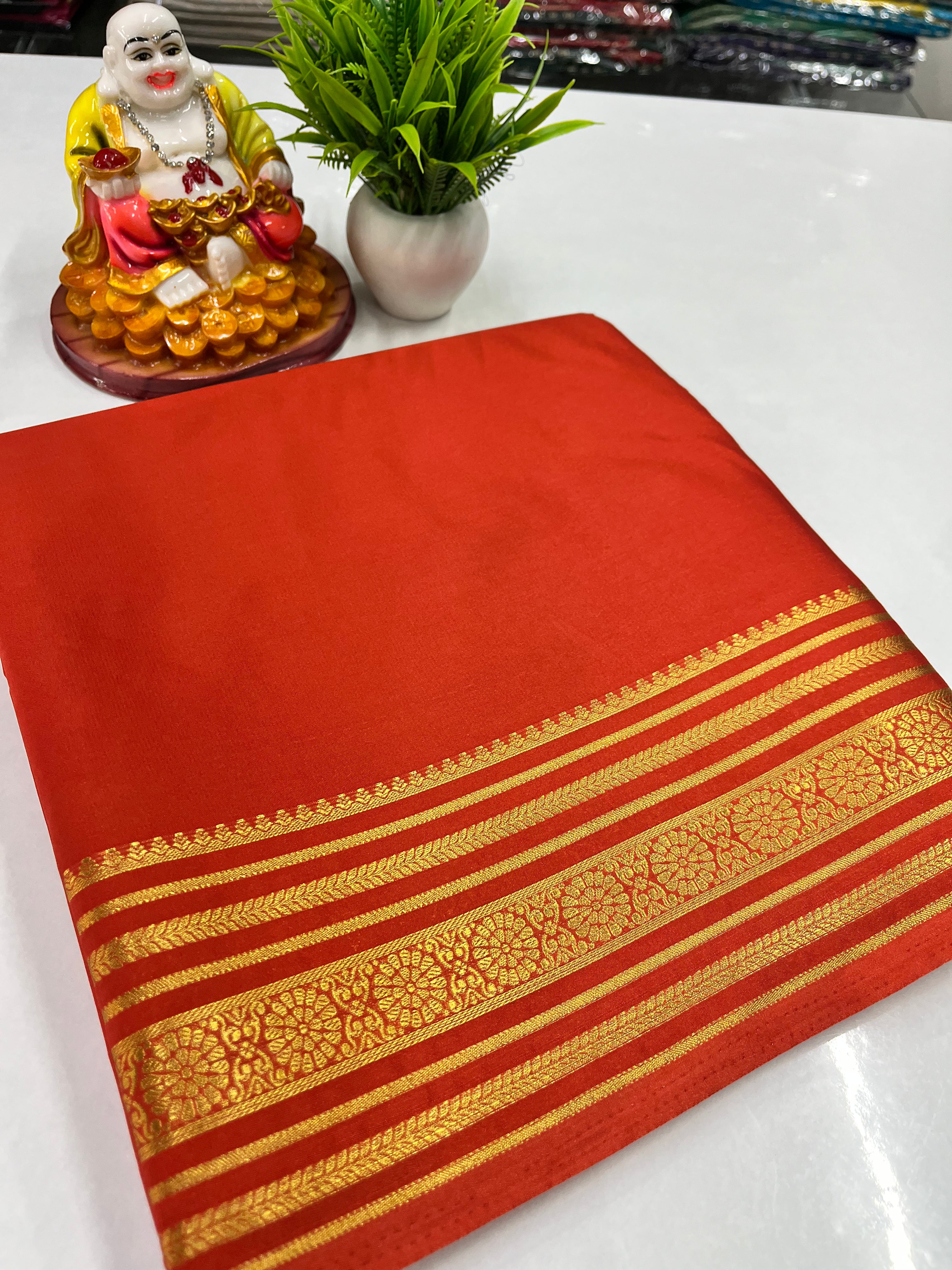 Mysore Crepe Silk Saree with Beautiful Border & Chit Pallu – Padmavathi Silks and Sarees