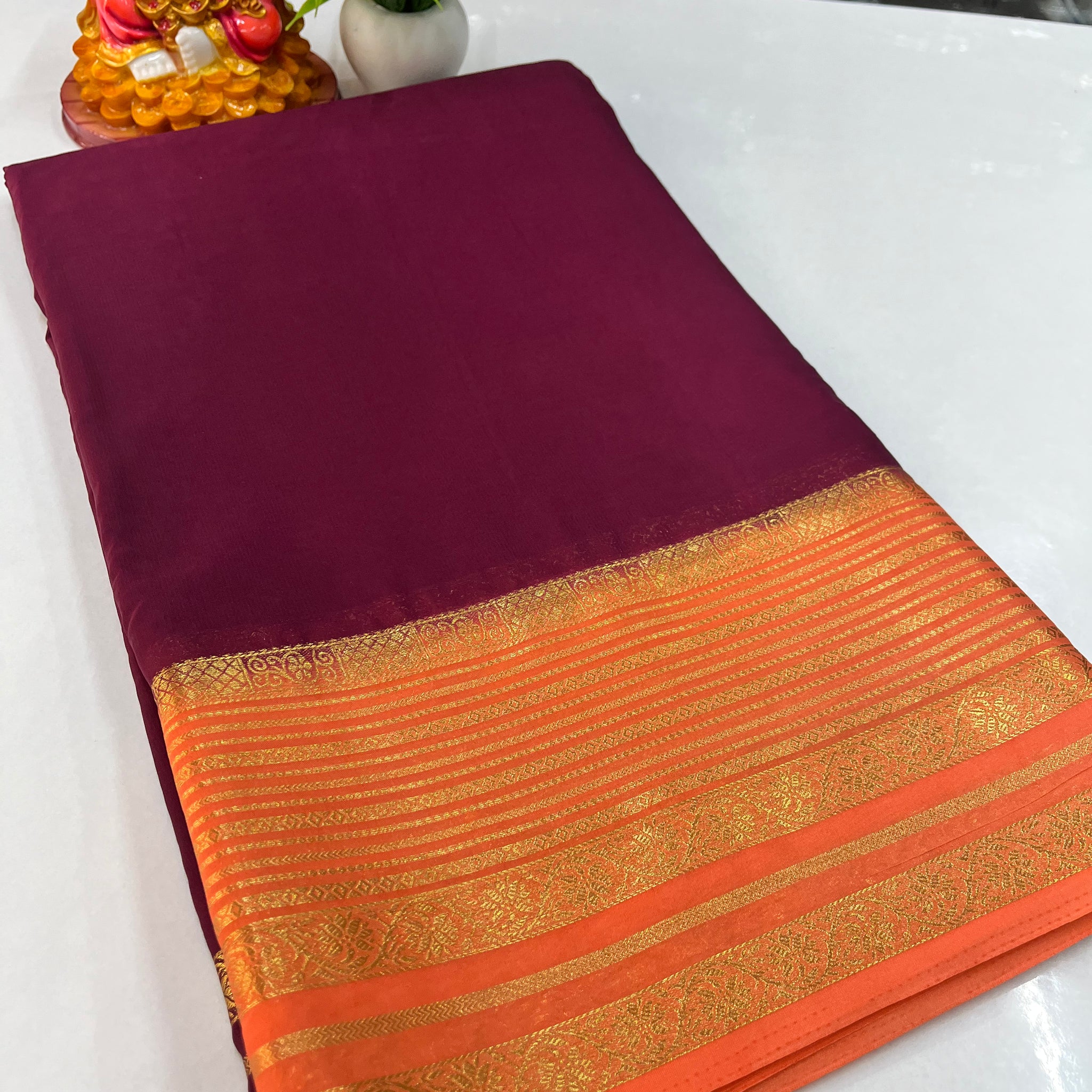 Mysore Crepe Silk Saree with Beautiful Contrast Border & Blouse – Padmavathi Silks and Sarees