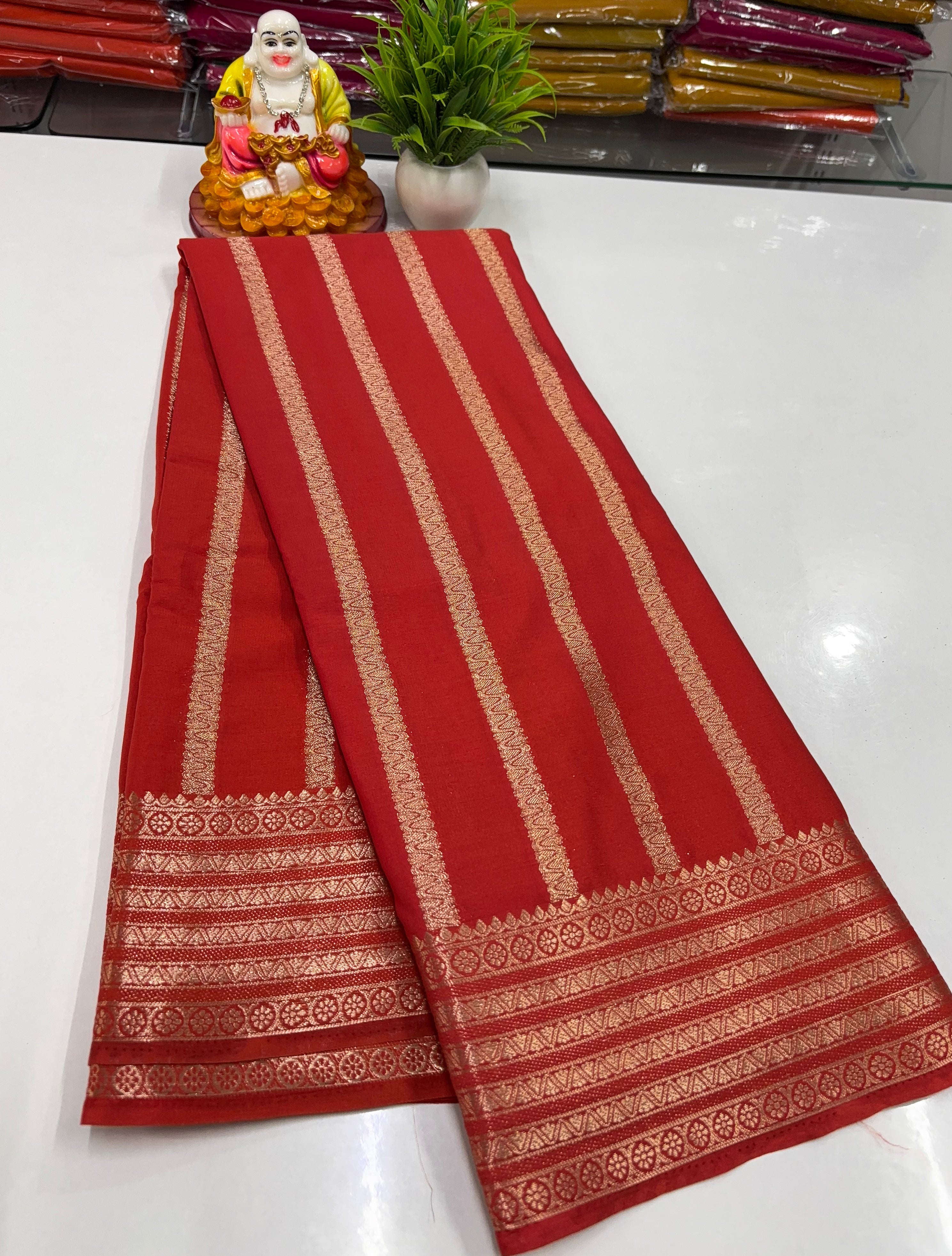 Mysore Crepe Silk Saree – Elegant Stripes & Rich Pallu ✨