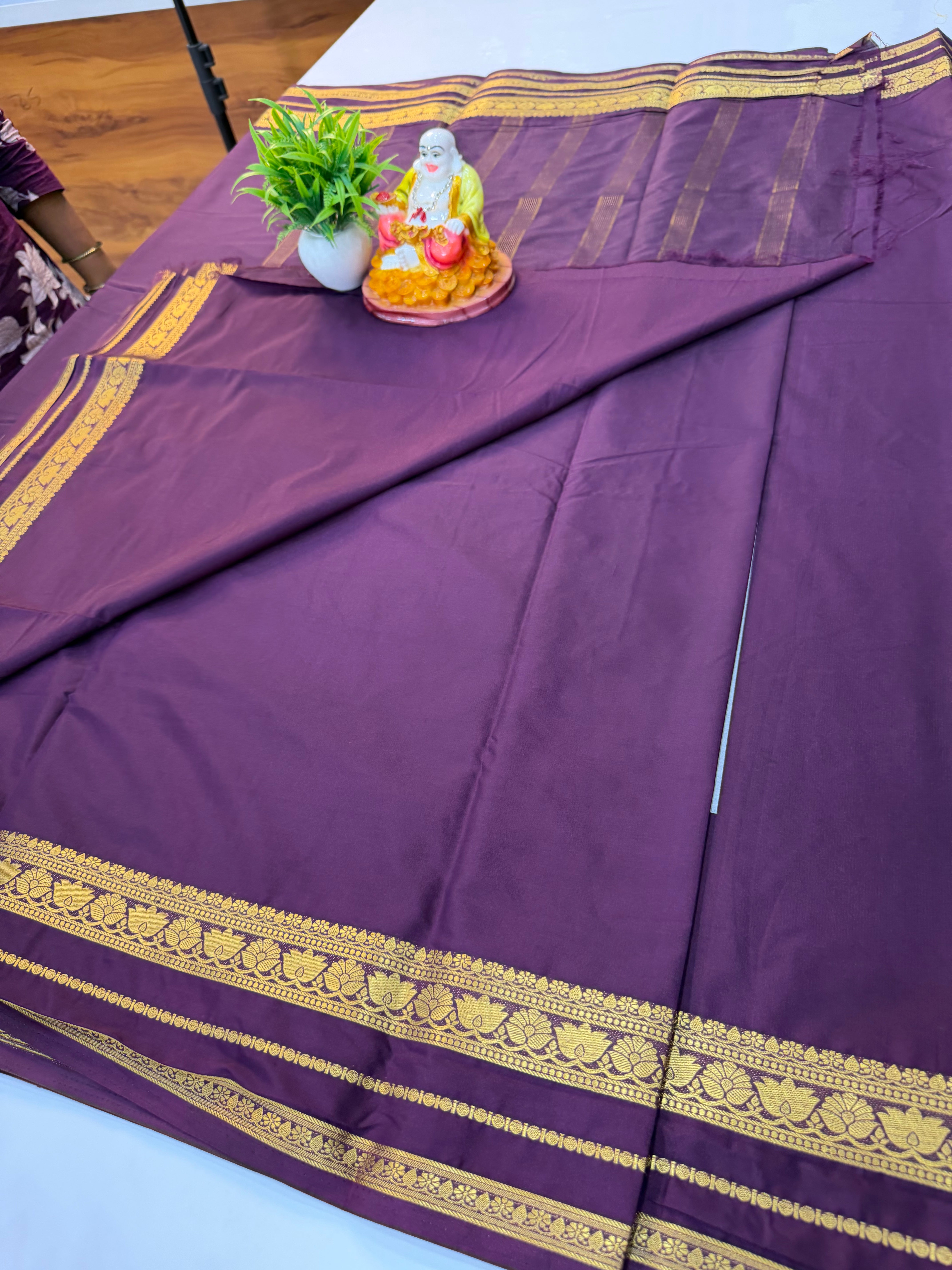 Beautiful Lotus Border Saree with Chit Pallu | Padmavathi Silks and Sarees