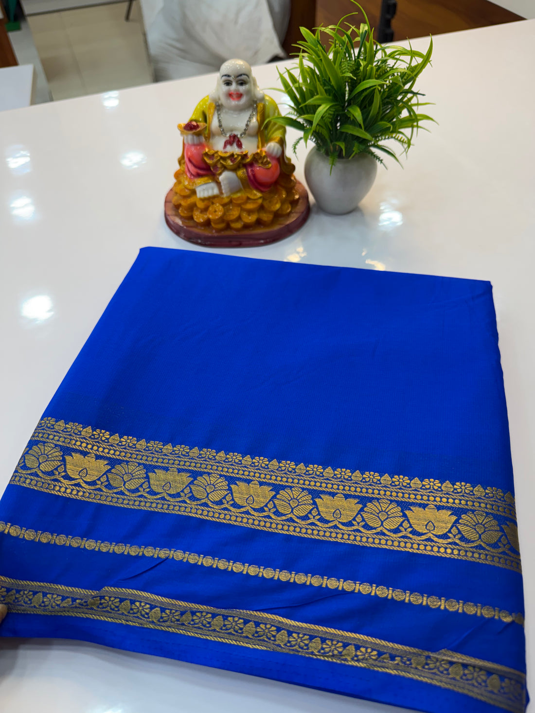 Beautiful Lotus Border Saree with Chit Pallu | Padmavathi Silks and Sarees