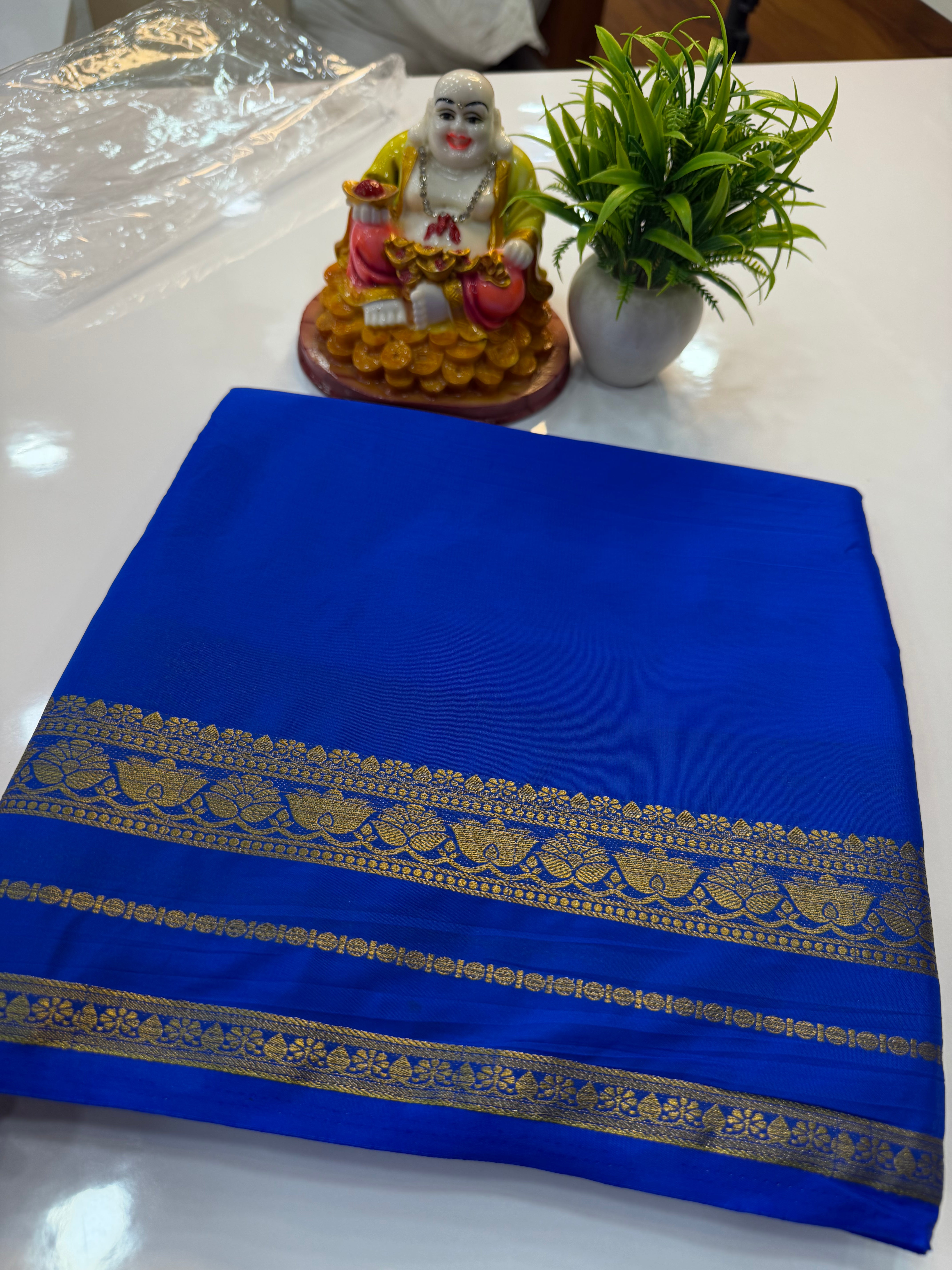 Beautiful Lotus Border Saree with Chit Pallu | Padmavathi Silks and Sarees
