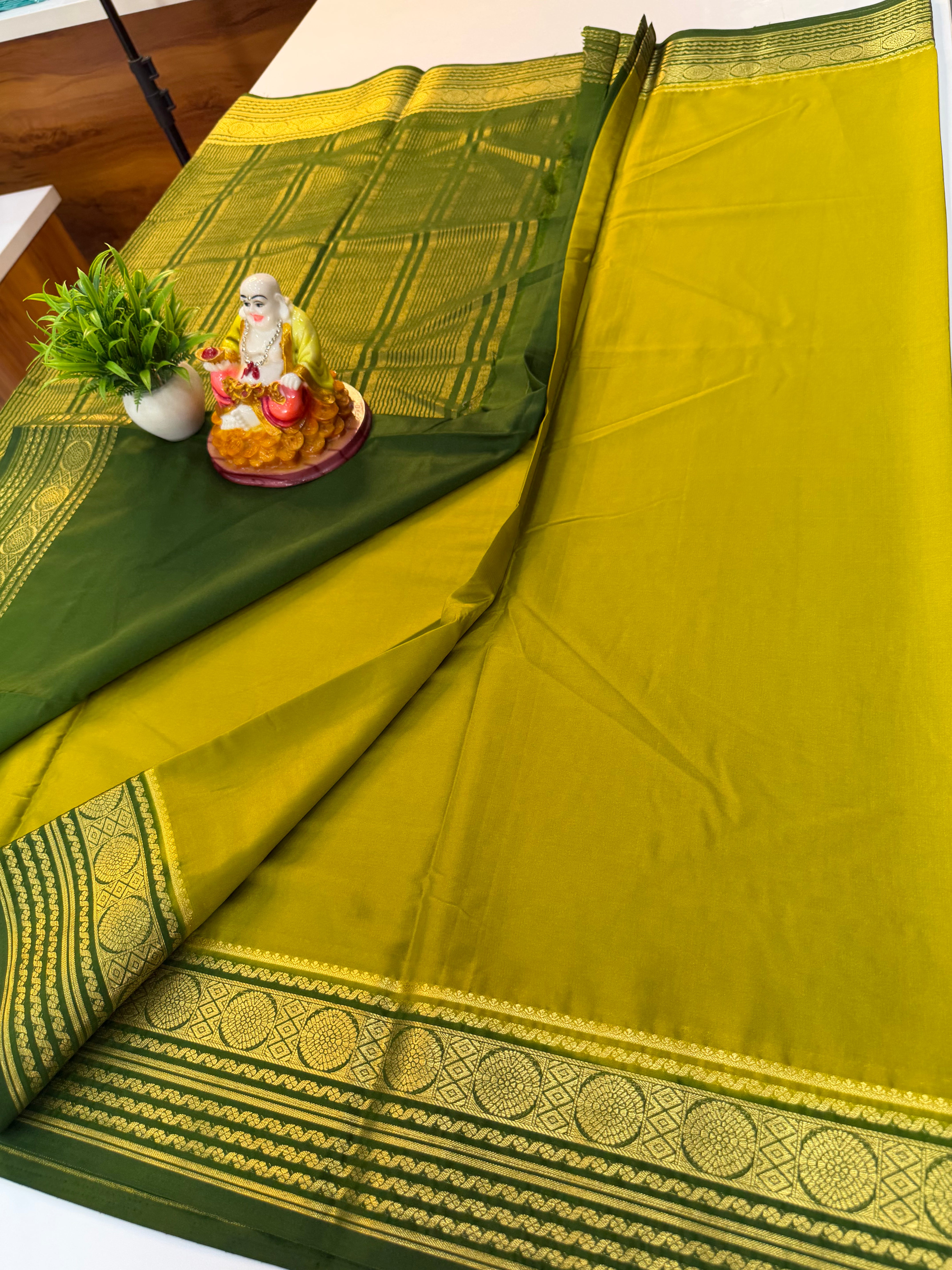 Premium Mysore Crepe Silk Saree with Beautiful Border | Padmavathi Silks and Sarees