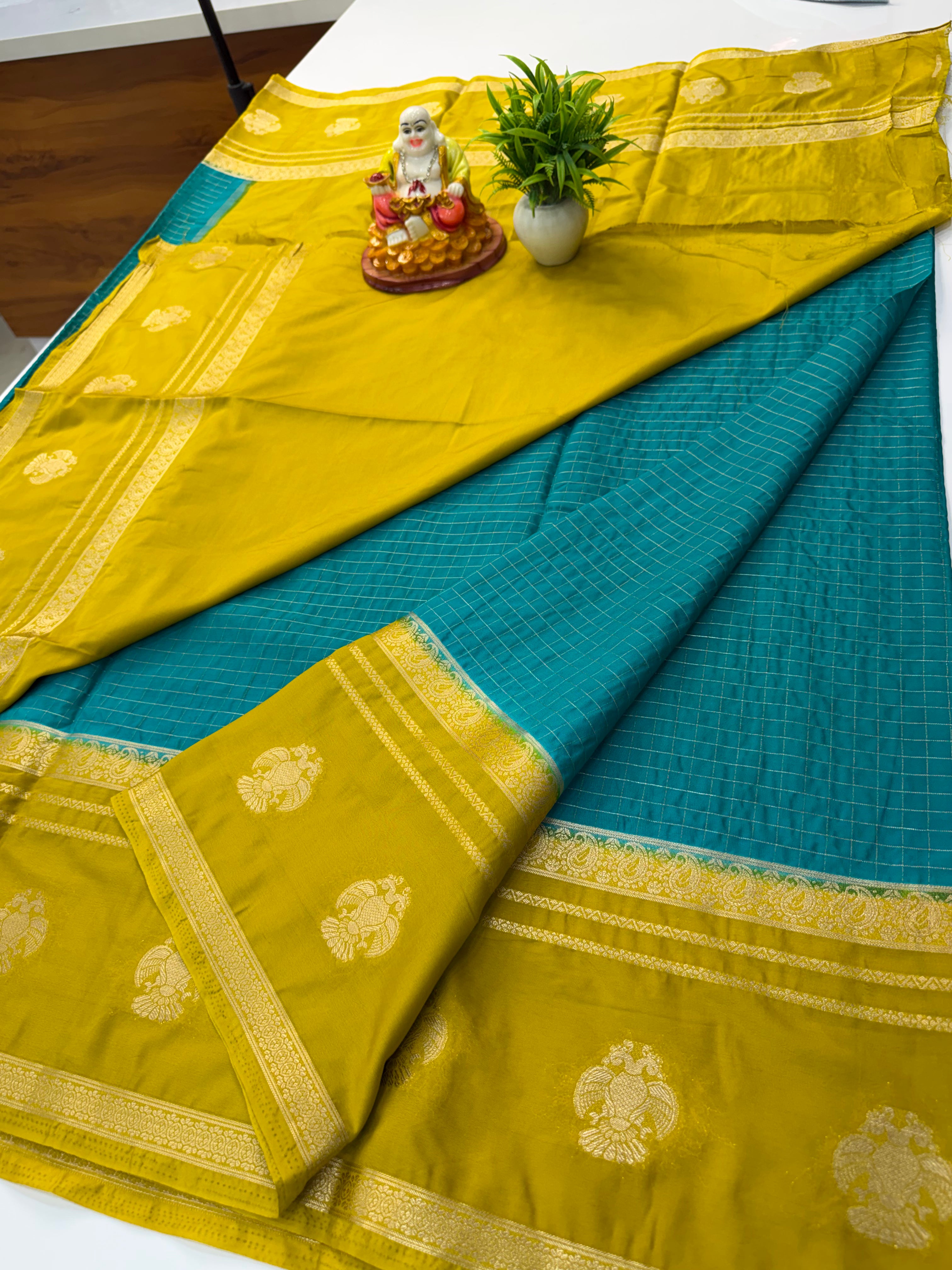 Premium Mysore Crepe Silk Saree with Checks Pattern & Gandaberunda Design | Padmavathi Silks and Sarees