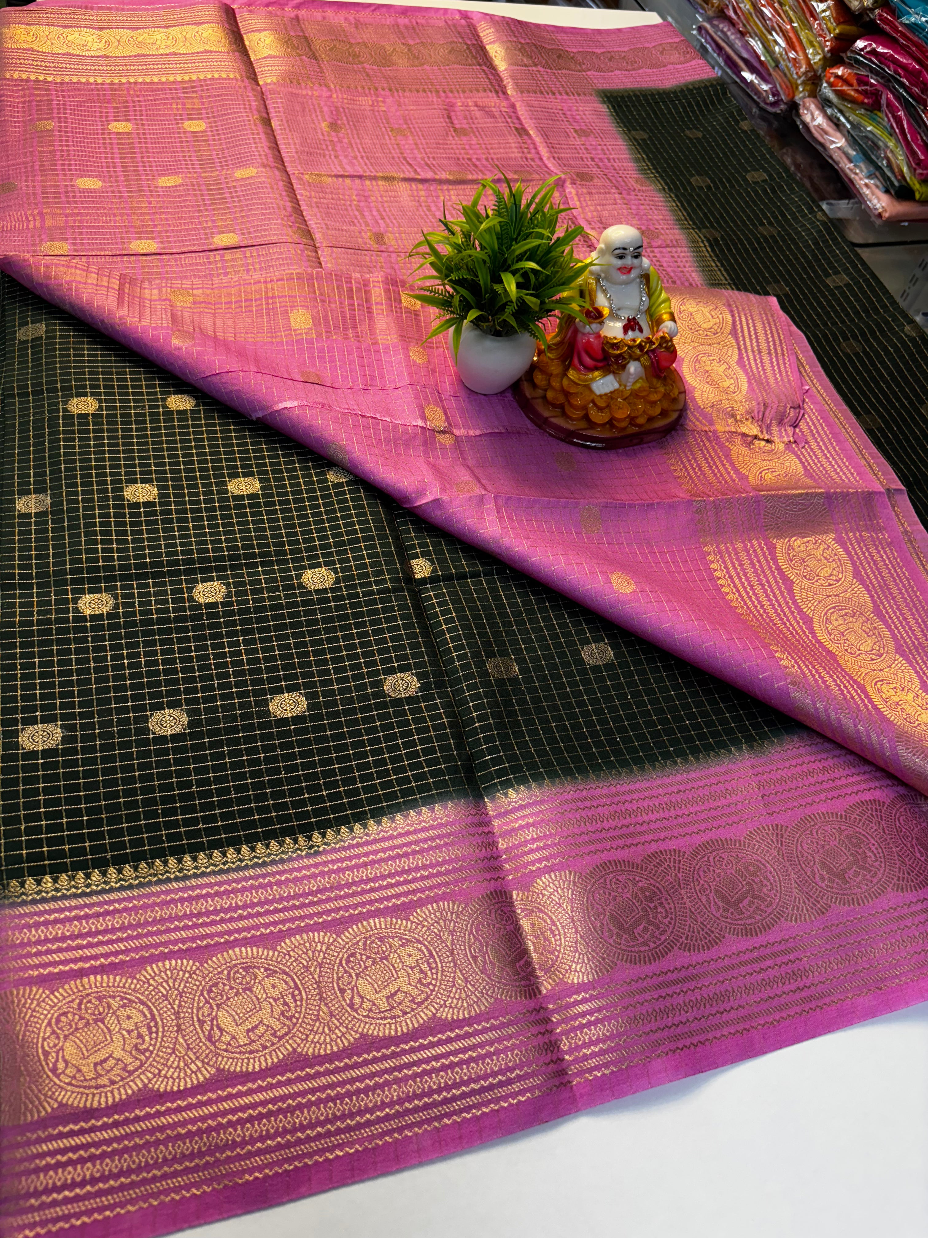 💖 Beautiful Mysore Crepe Silk Saree with Buttas &amp; Chex Pattern 💖