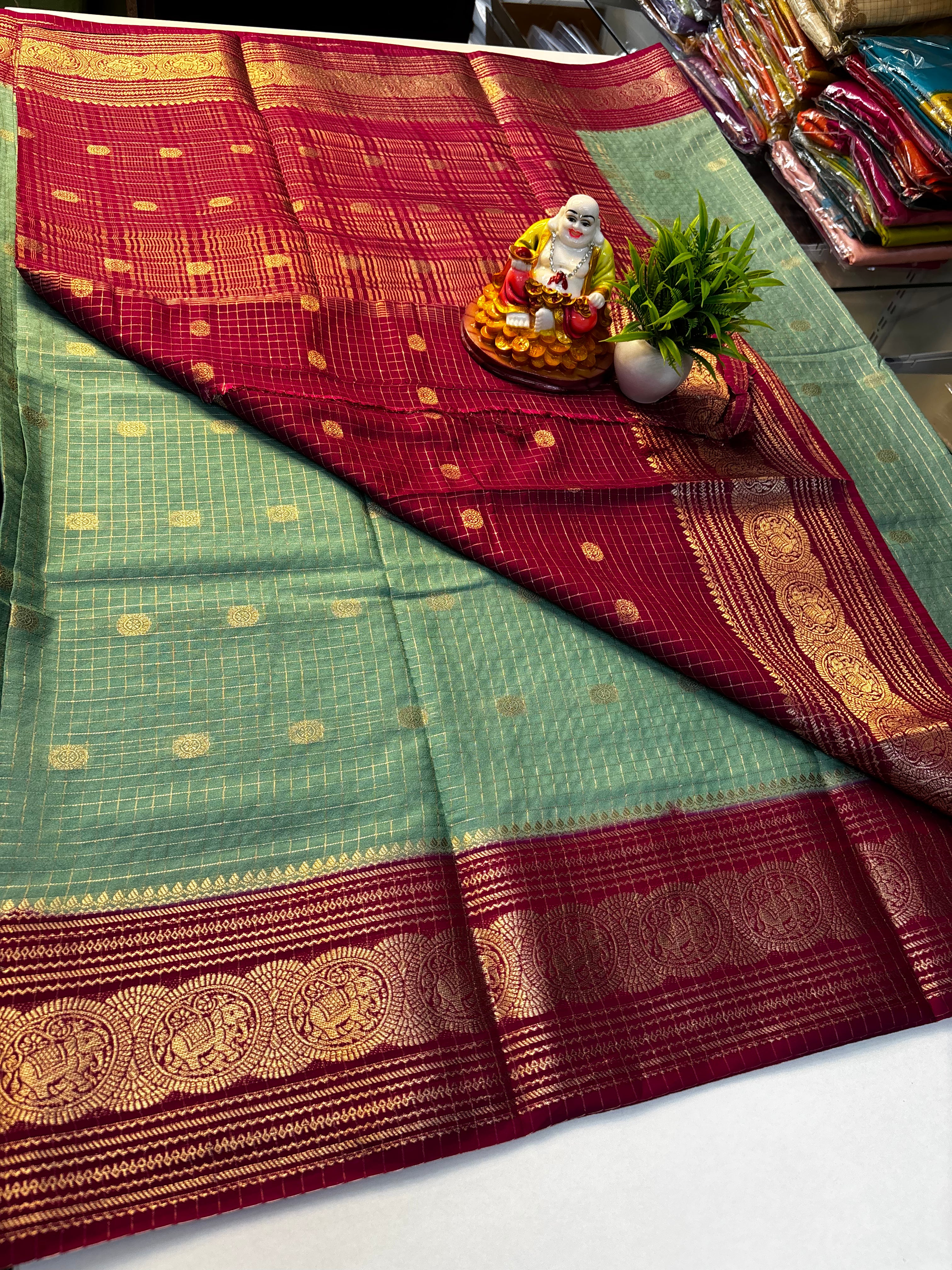 💖 Beautiful Mysore Crepe Silk Saree with Buttas &amp; Chex Pattern 💖