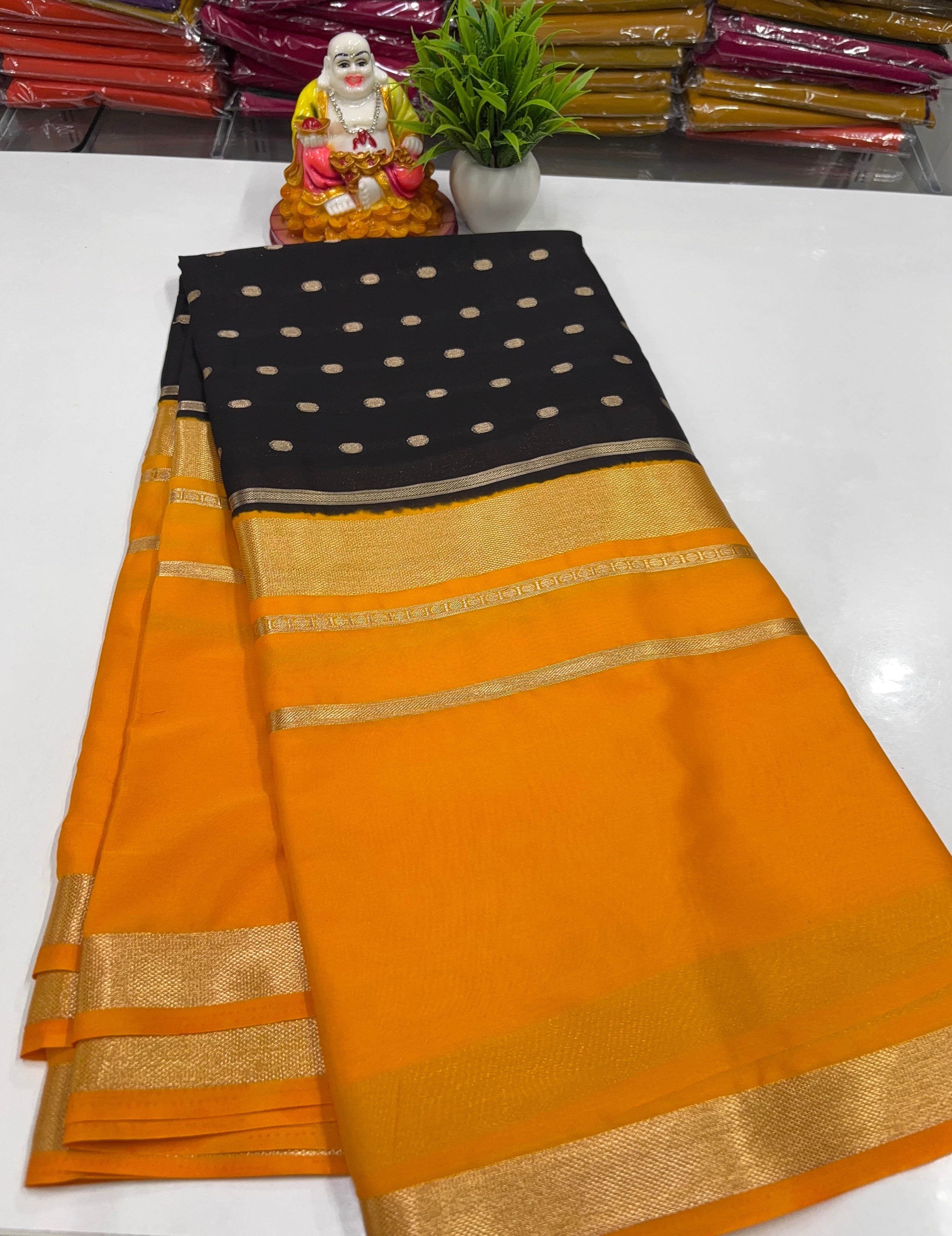 Mysore Crepe Silk Saree – Elegant Centre Print Buttas ✨