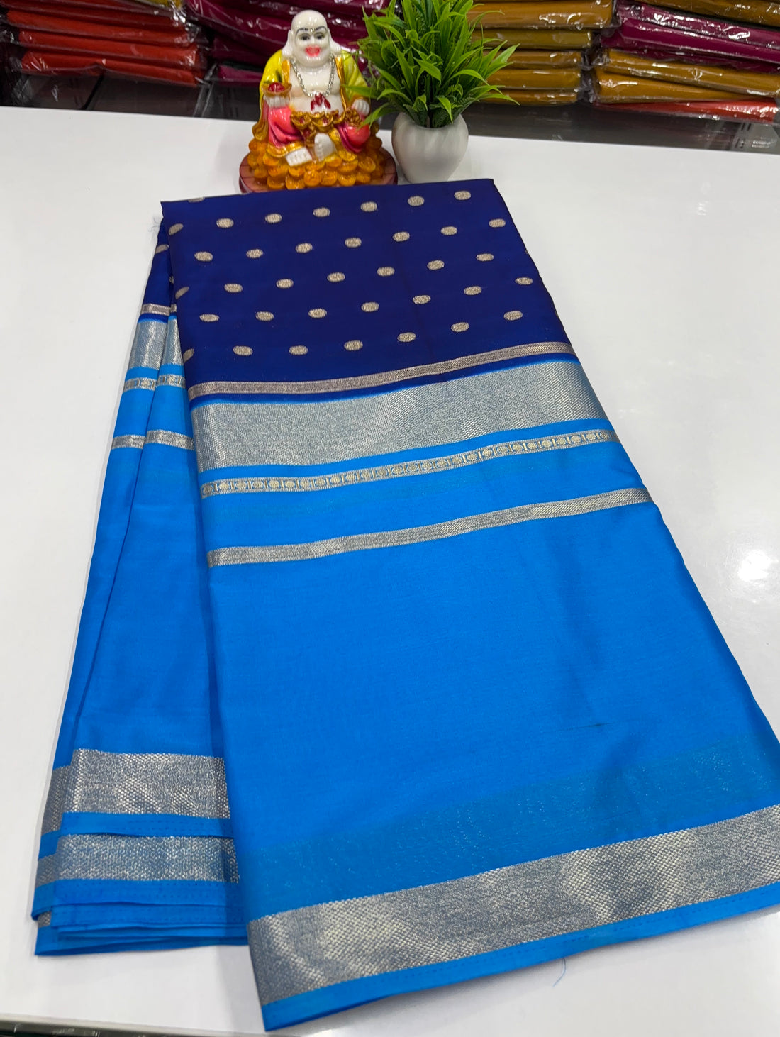 Mysore Crepe Silk Saree – Elegant Centre Print Buttas ✨